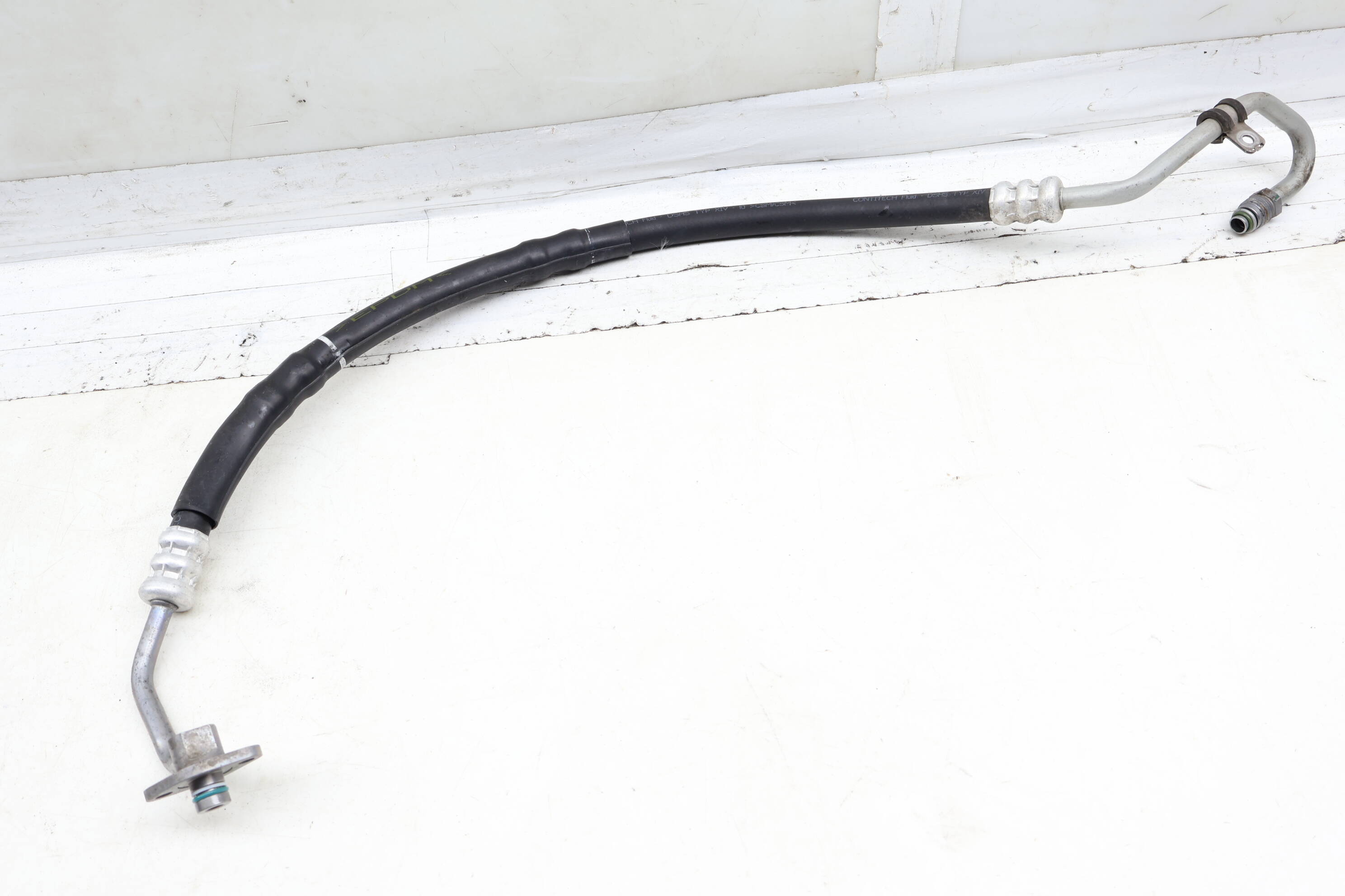 Power Steering Hose / Line / Pipe 7P0422893AC 95834745103