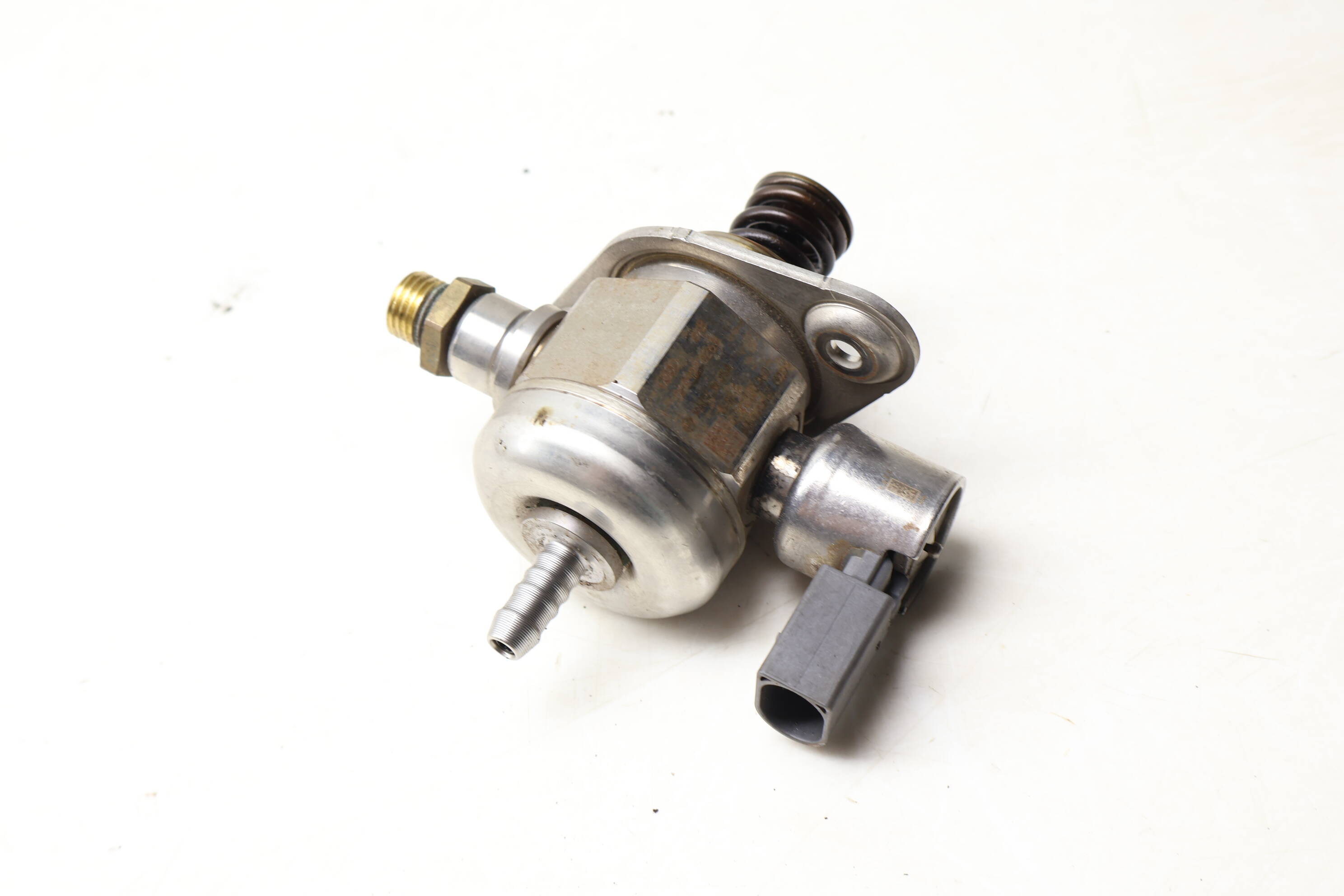 High Pressure Fuel Pump / Hpfp 06A127026B