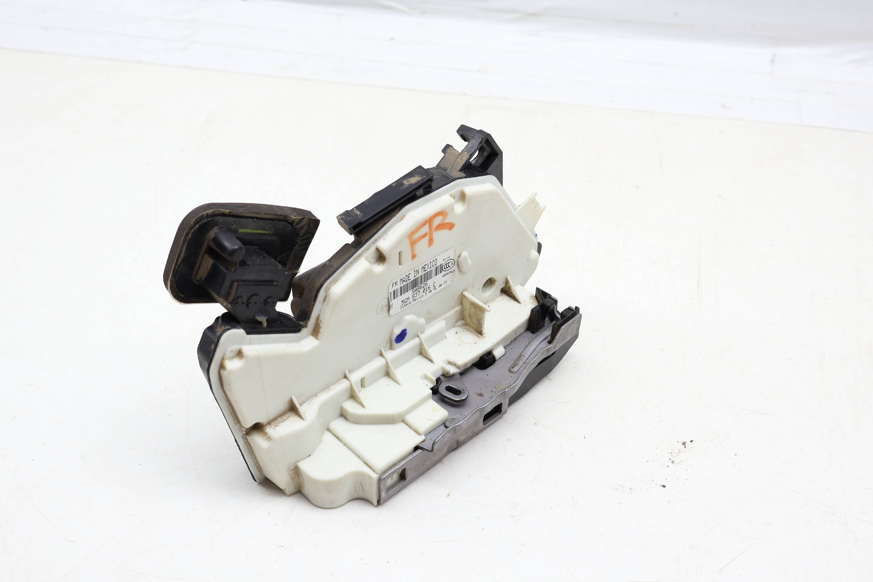Door Latch / Lock Actuator 5GM837016C
