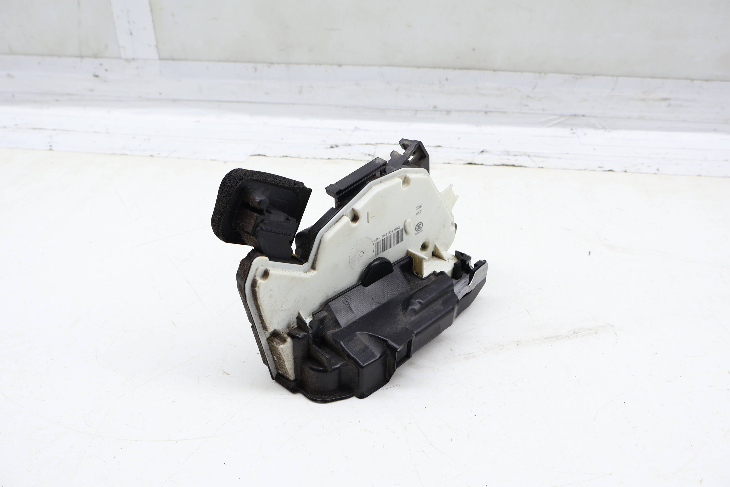 Door Latch / Lock Actuator 5K4839016S