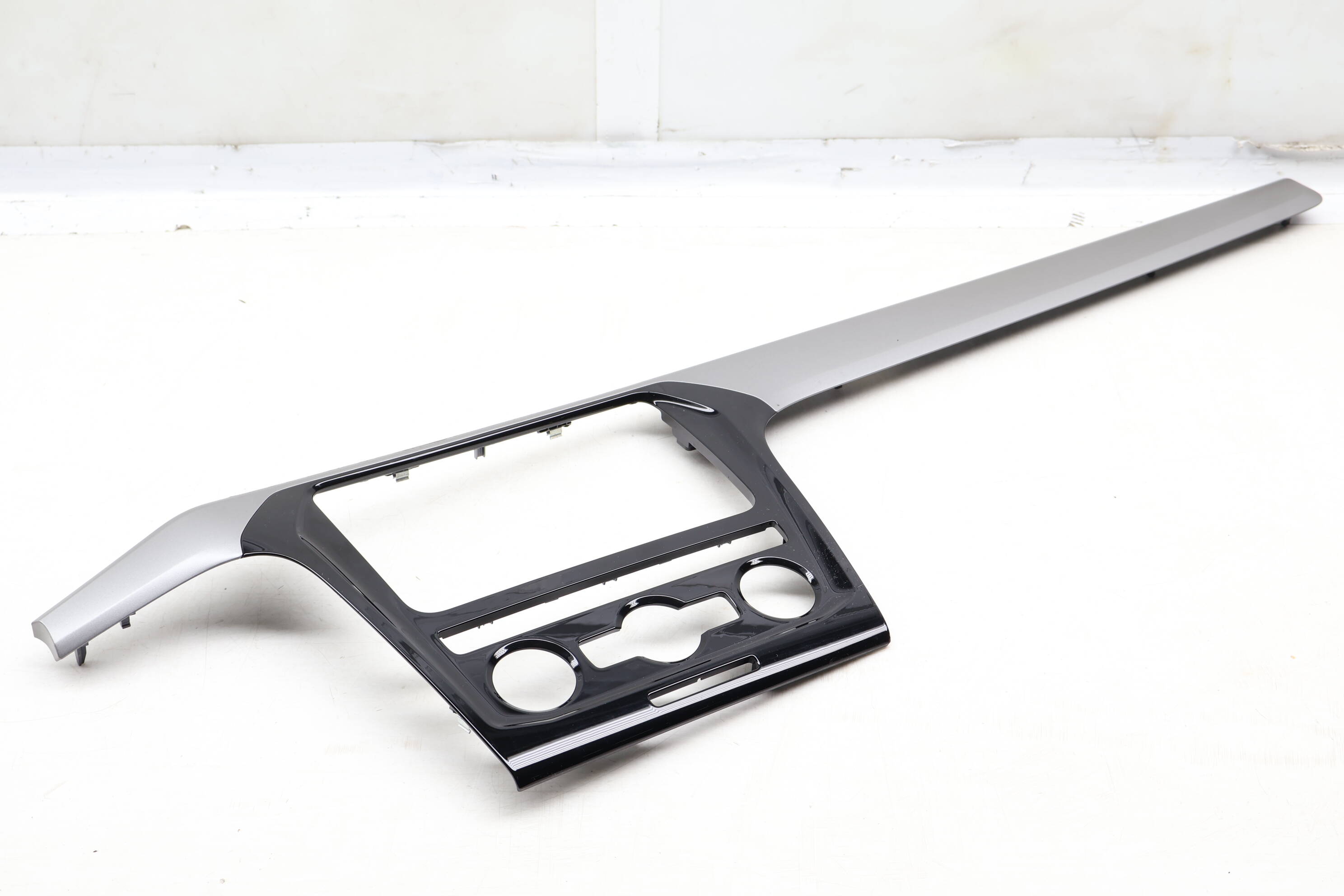 Dash Panel Trim 561857212N