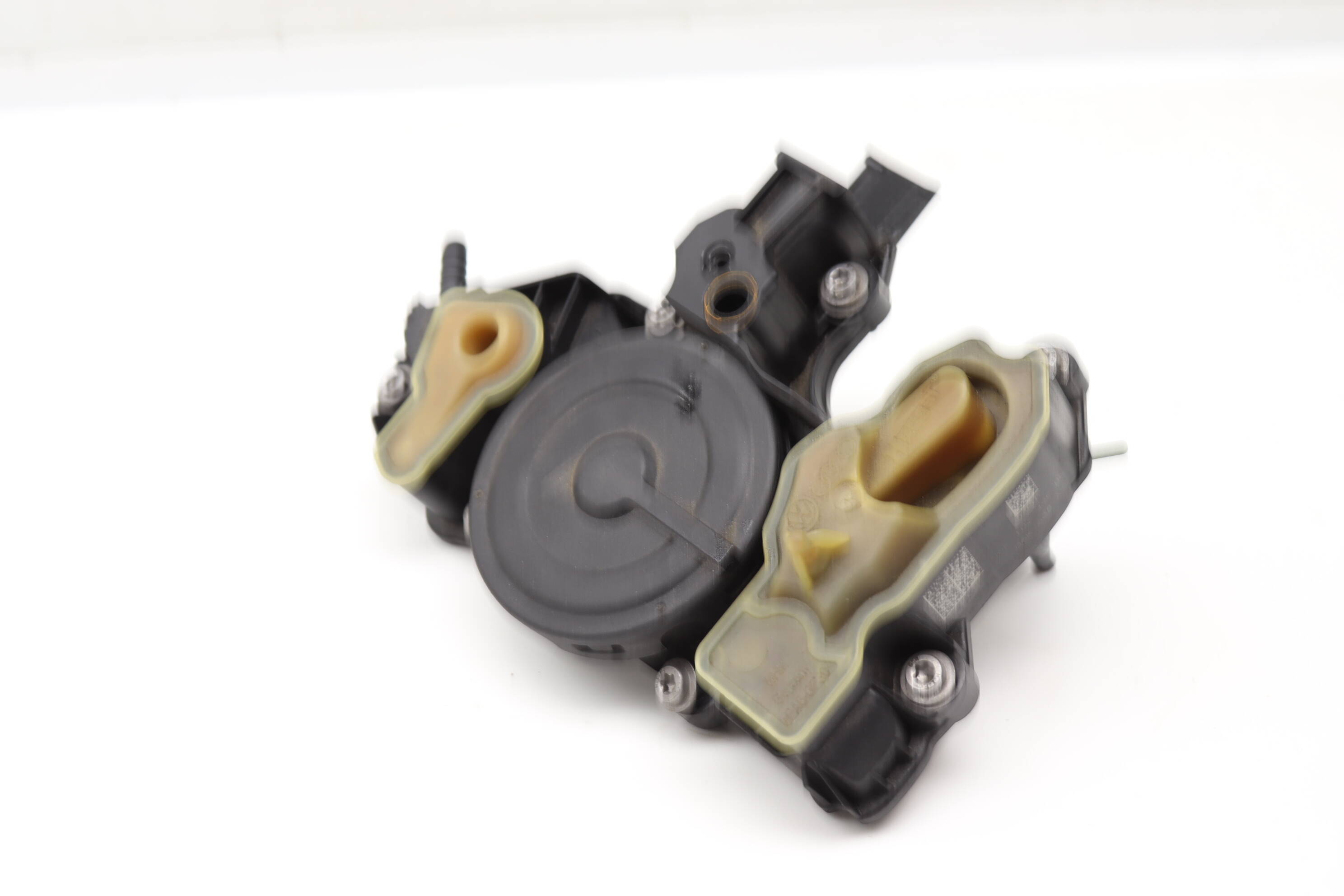 Pvc / Engine Oil Separator 06K103495BL