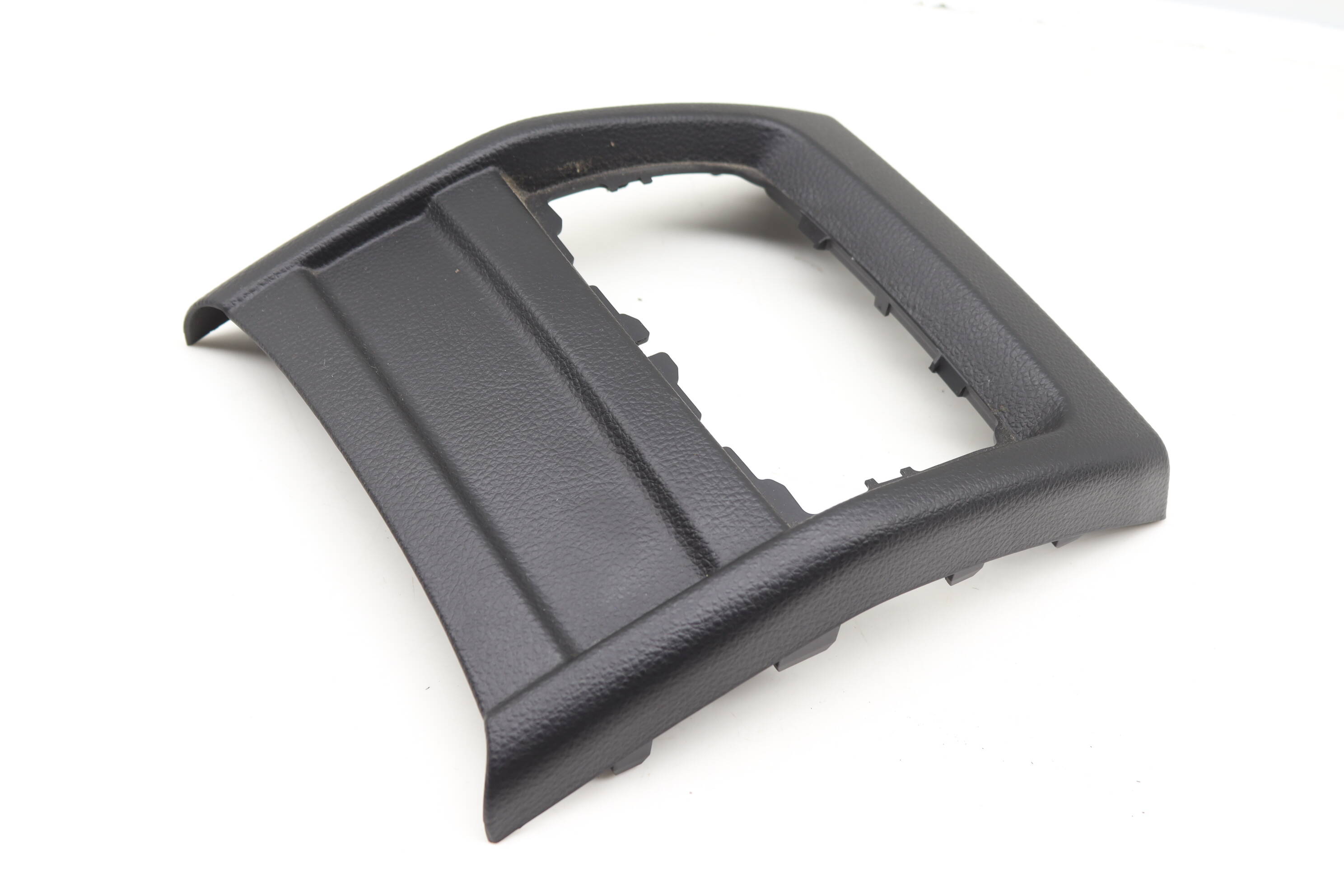 Center Console Air Vent Trim / Bezel 51169218908