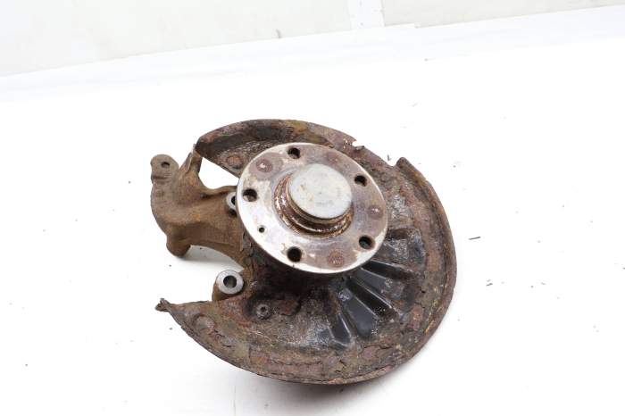 Spindle Knuckle W/ Wheel Bearing 5QM505436 main product photo