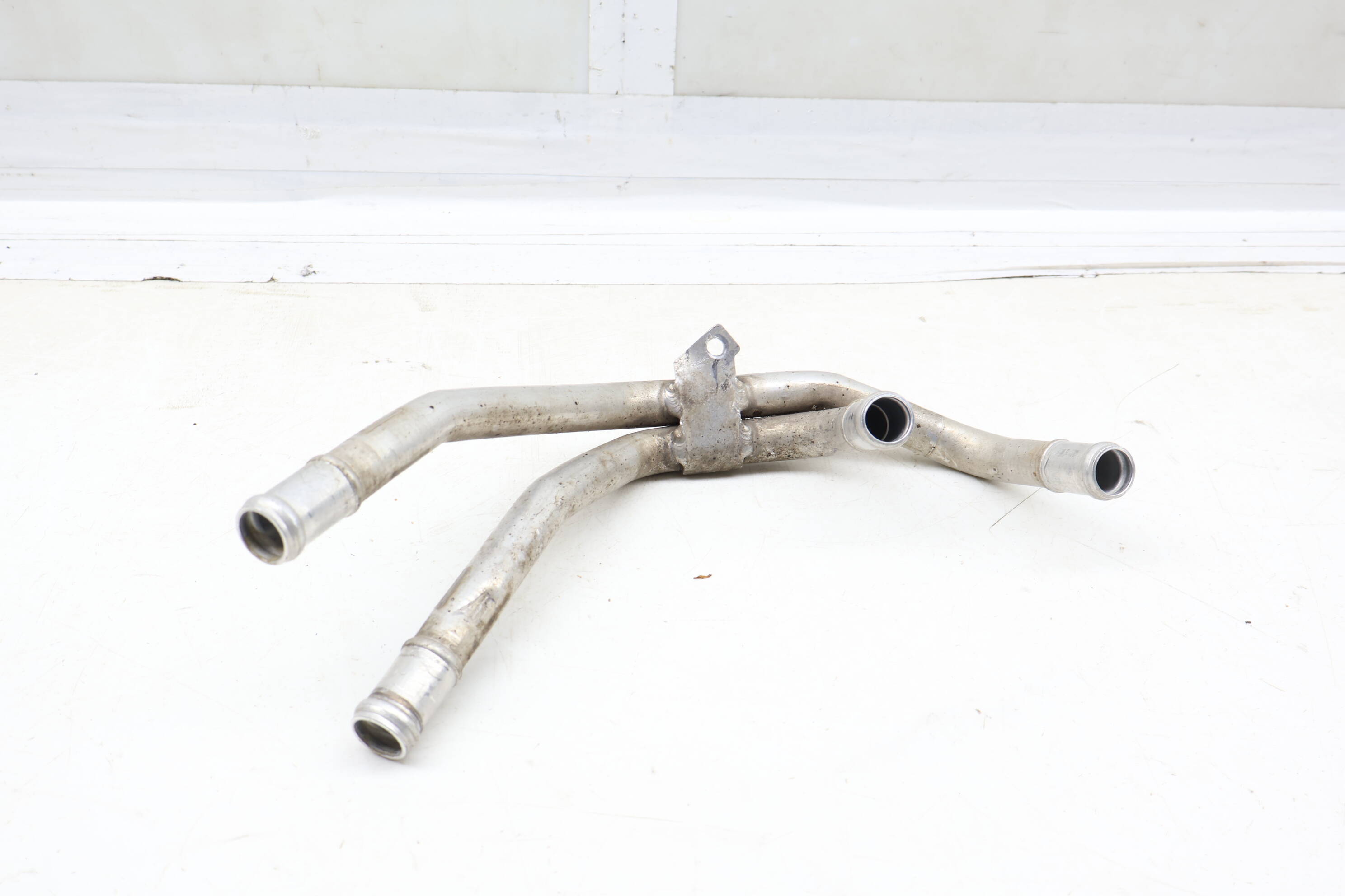 Coolant Line / Pipe Set 7L0815802A 95557269802