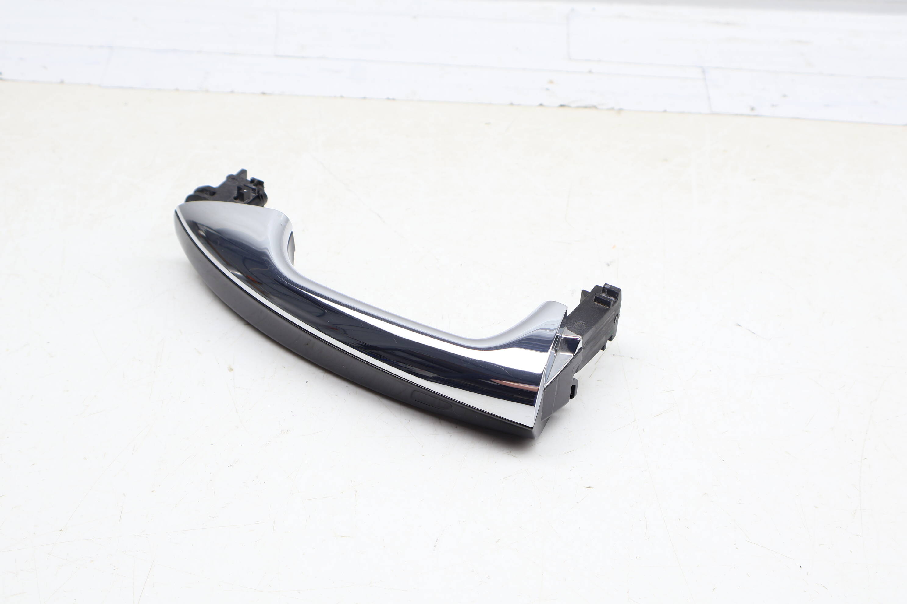 Mercedes-Benz Front Left Exterior Door Handle 0997607300