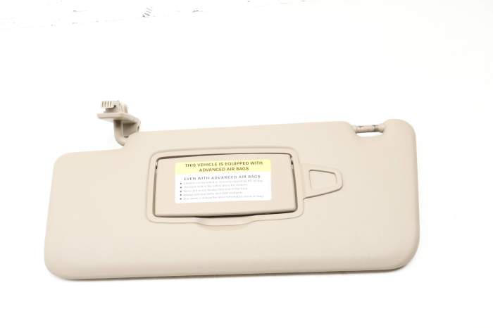 Sun / Visor Mirror 1668109300 main product photo