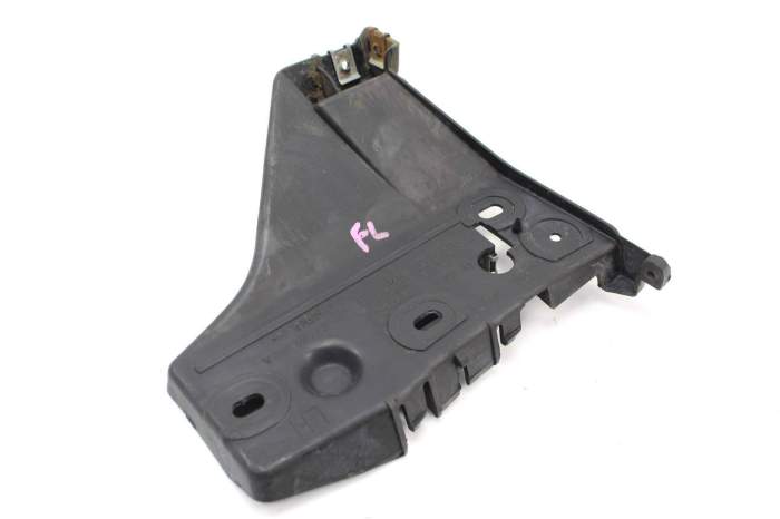 Bumper Guide / Bracket 4Z7807283A main product photo