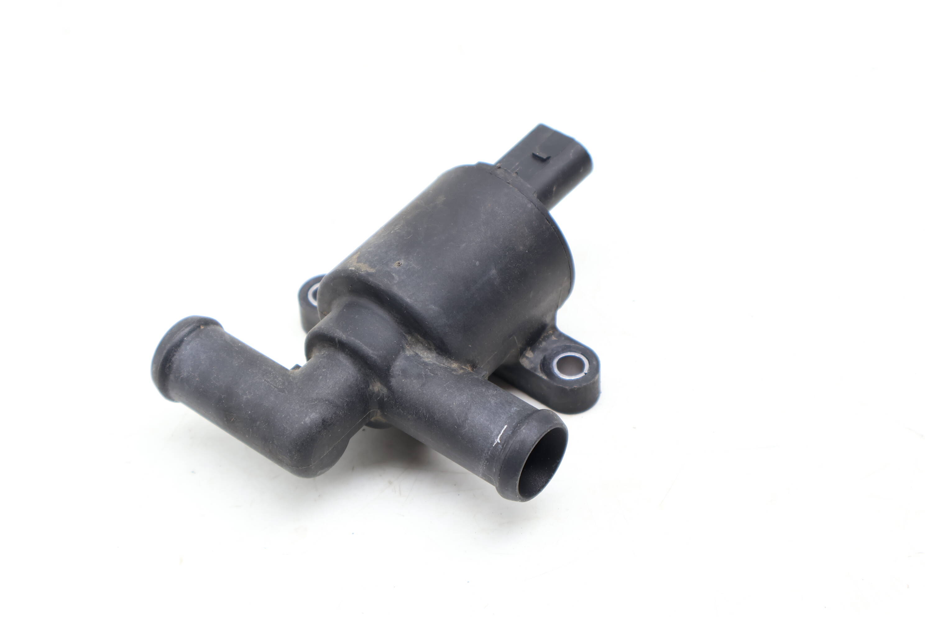 觜阿 Audi Coolant / Heater Bypass Solenoid Valve 4H0121670A
