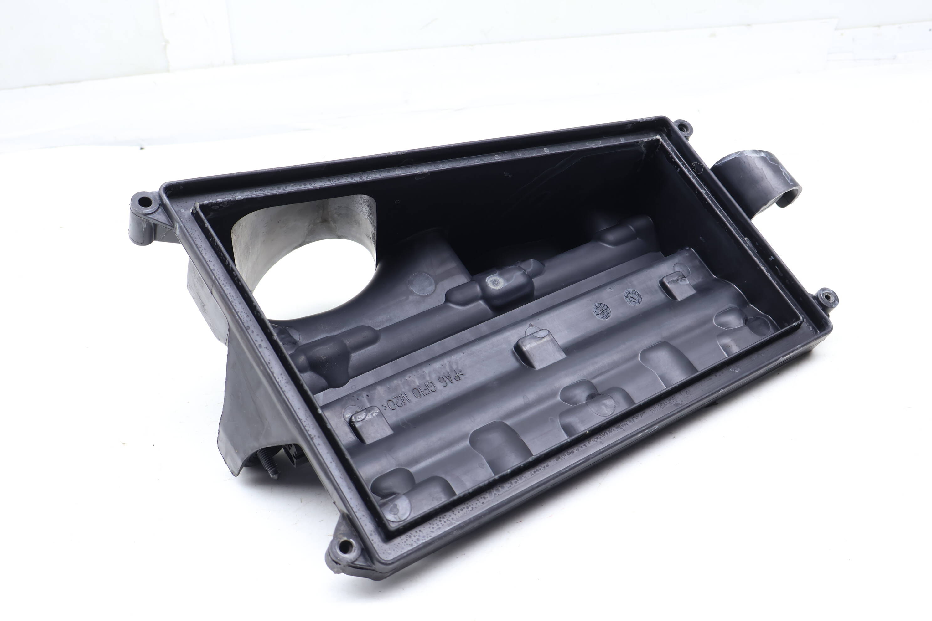 Engine Air Filter Box / Housing (Lower) 6420901601