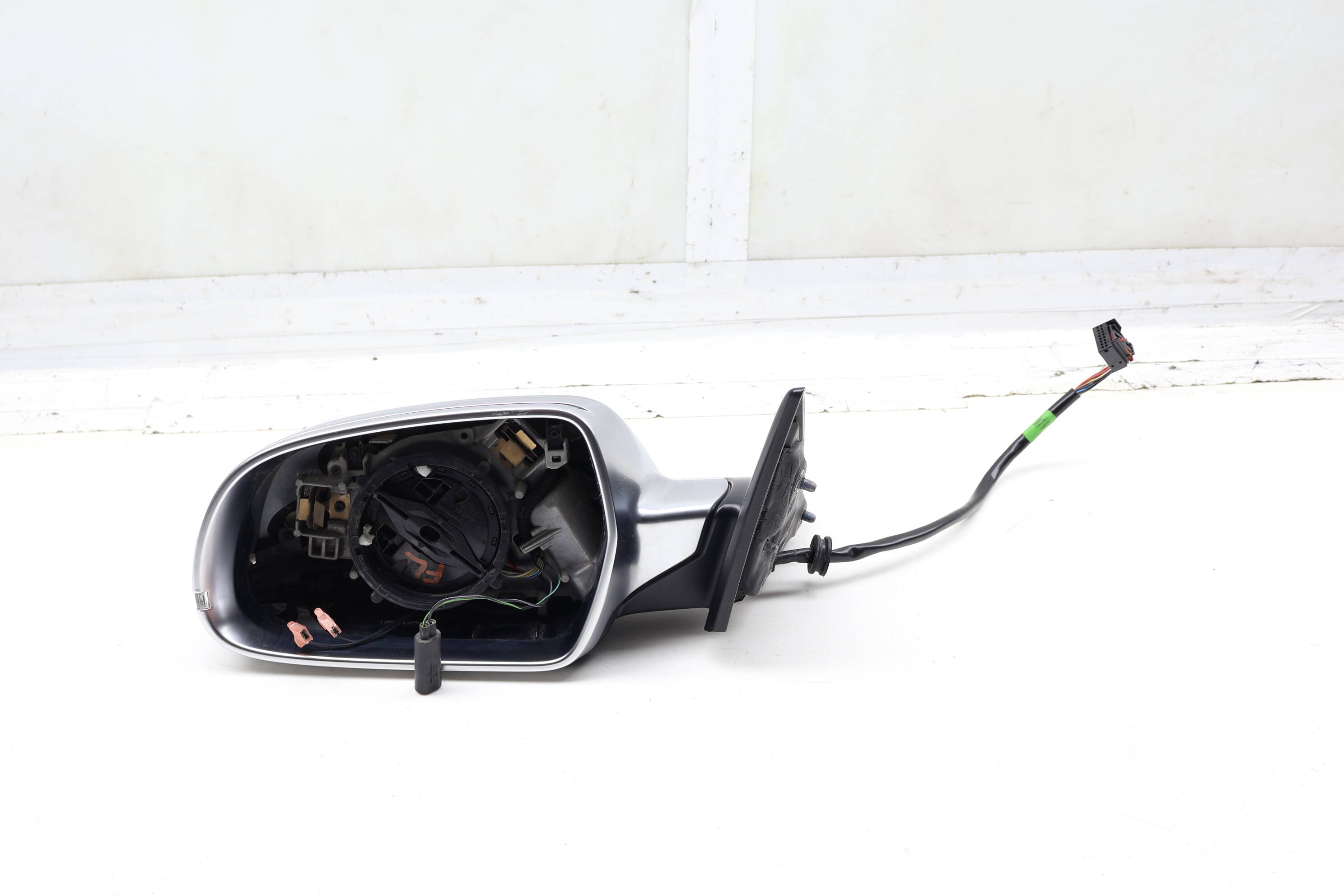 Side View Door Mirror W/ Memory 8T1857409AK