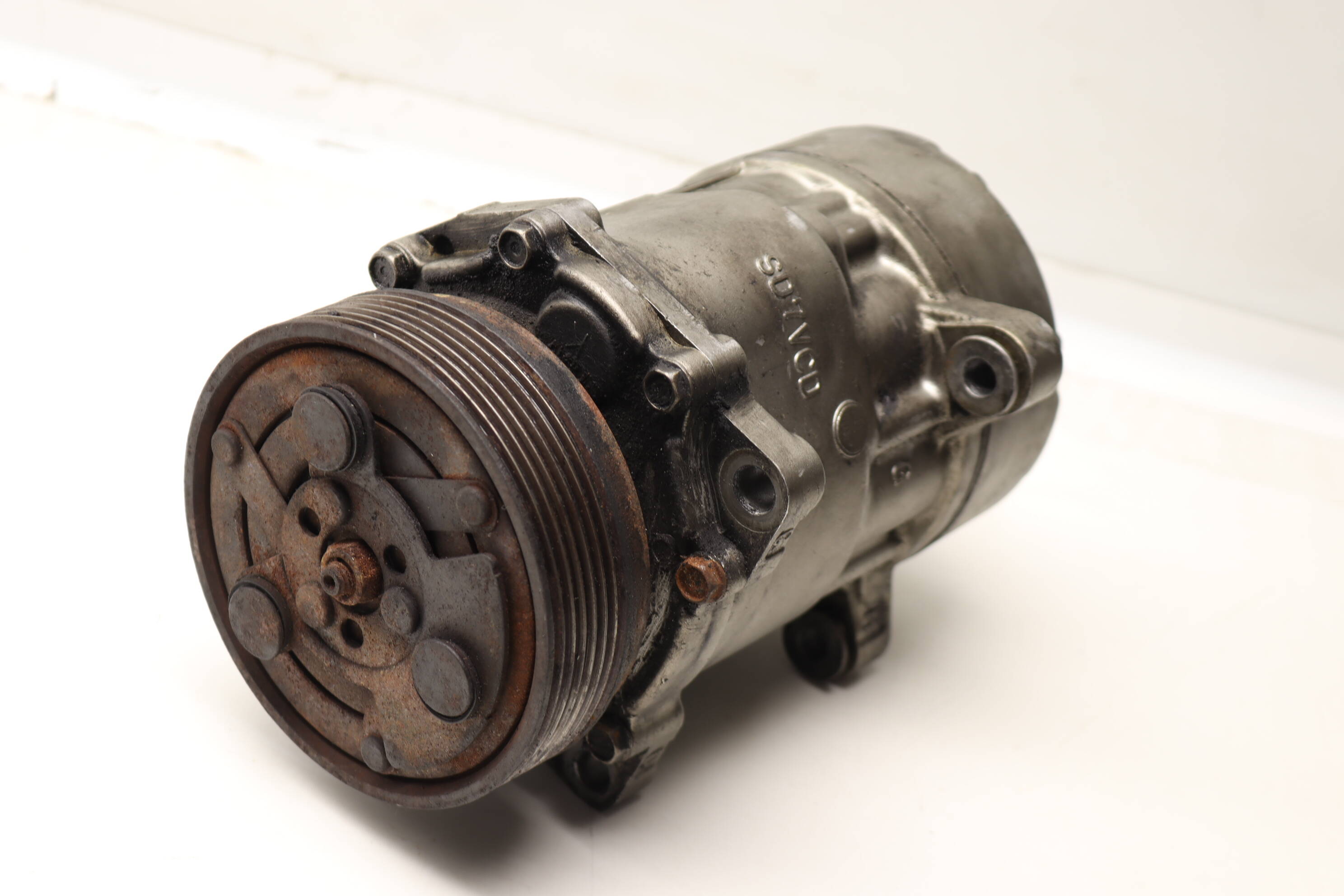 Ac Compressor 7D0820805E