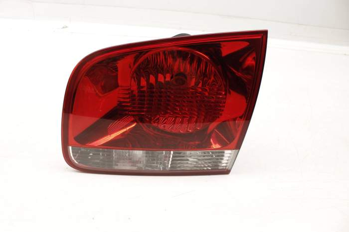 VW Right Inner Tail Light / Lamp (Touareg) 7L6945094R
