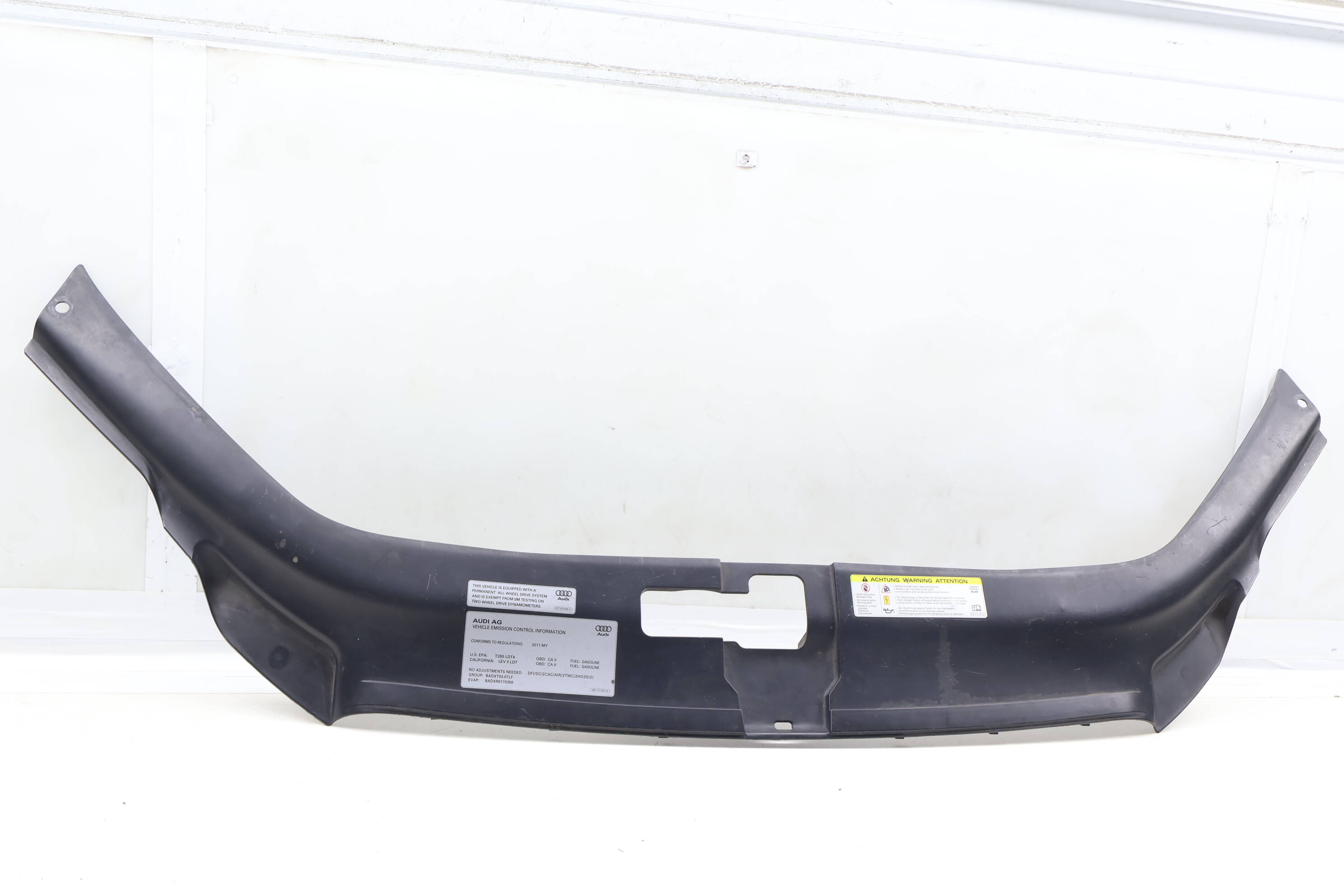 Upper Core / Radiator Support Cover 4L0807081