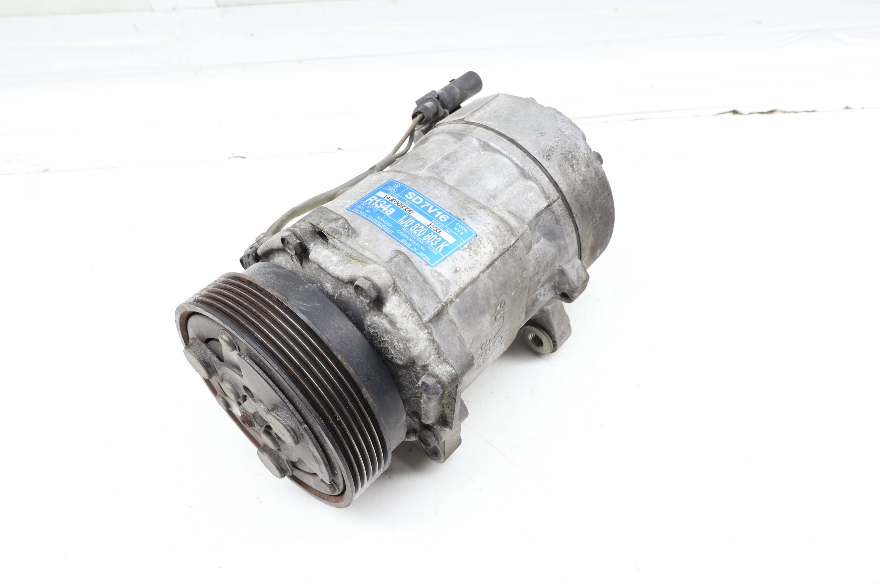 Ac Compressor 1J0820803K