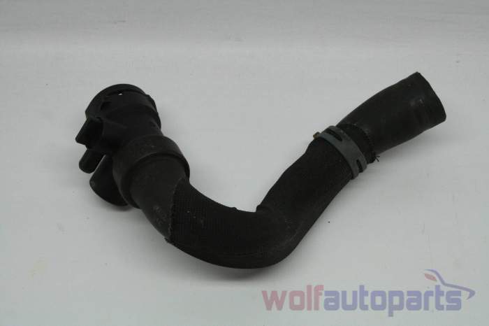 Lower Radiator Coolant Hose / Line 4B0121049AE main product photo