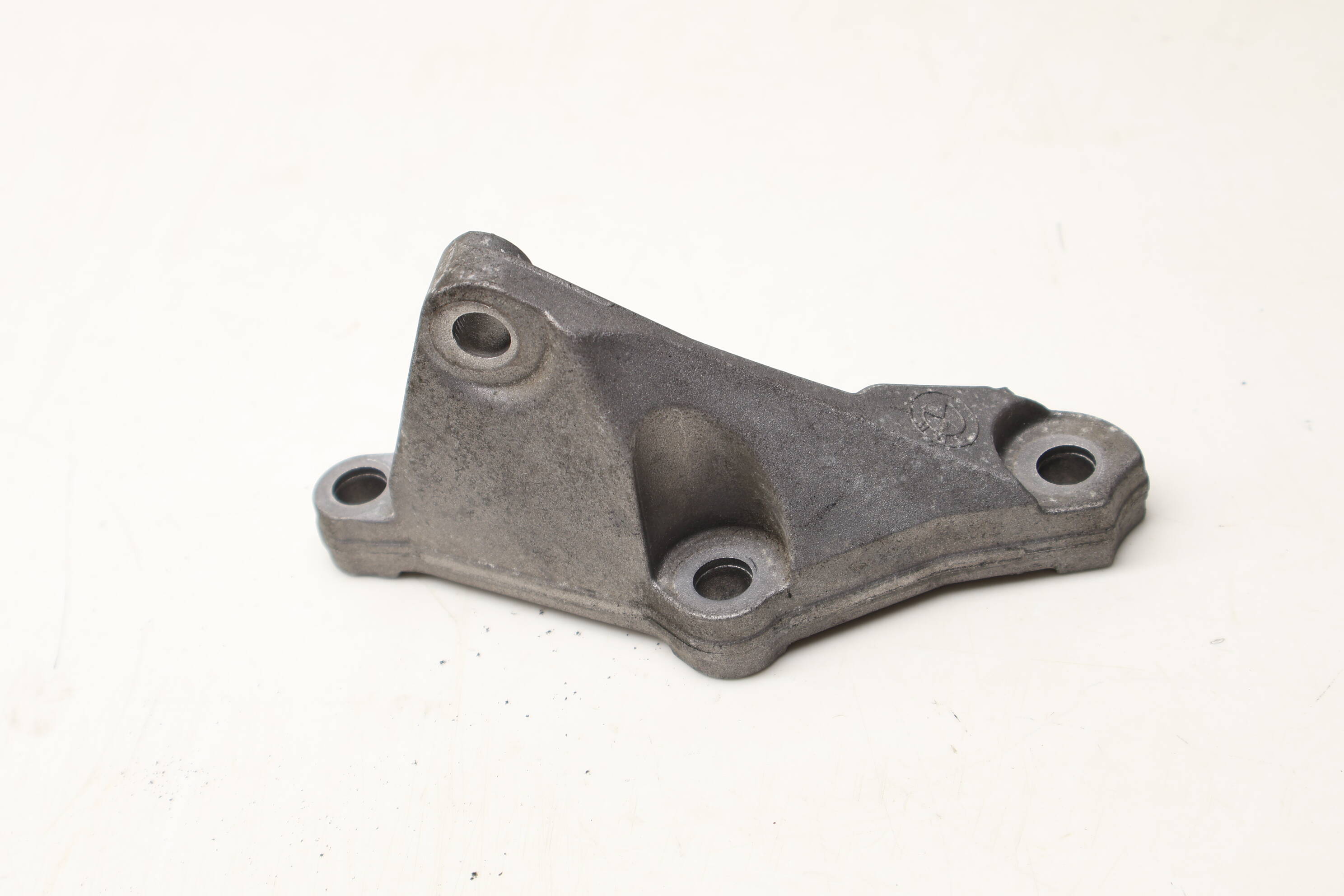 High Pressure Fuel Pump Mount / Bracket 13517810698