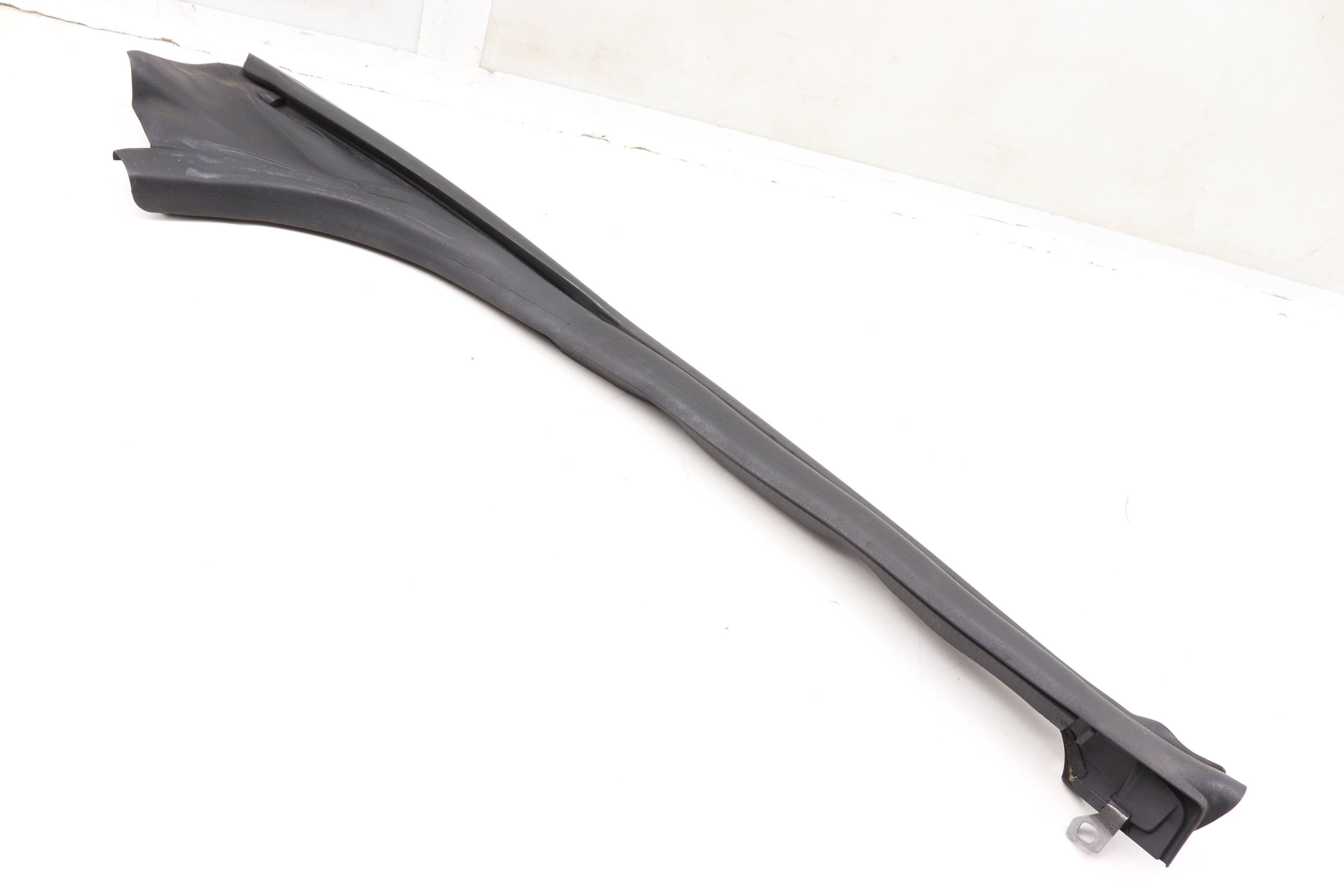Upper Inner Door / Window Seal 8F0831721C