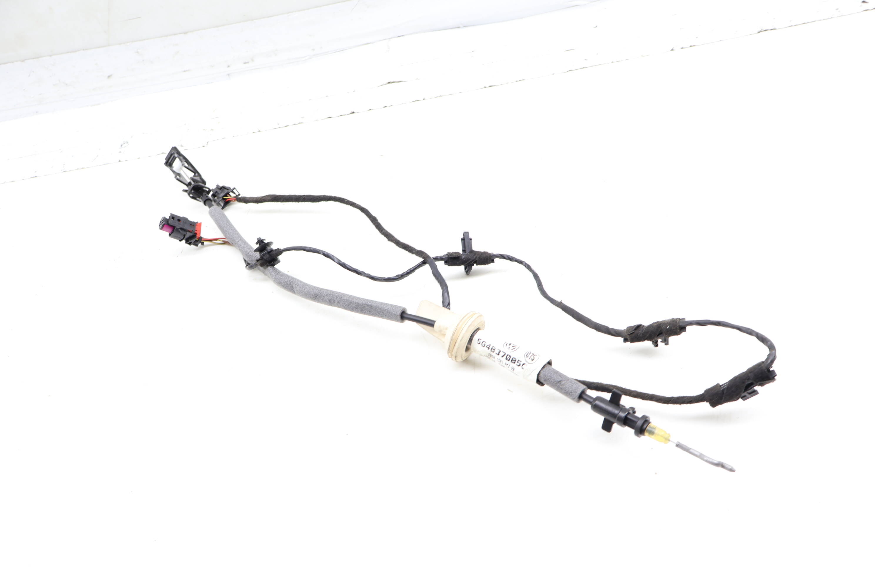 Interior Door Handle Release / Bowden Cable 5G4837085C