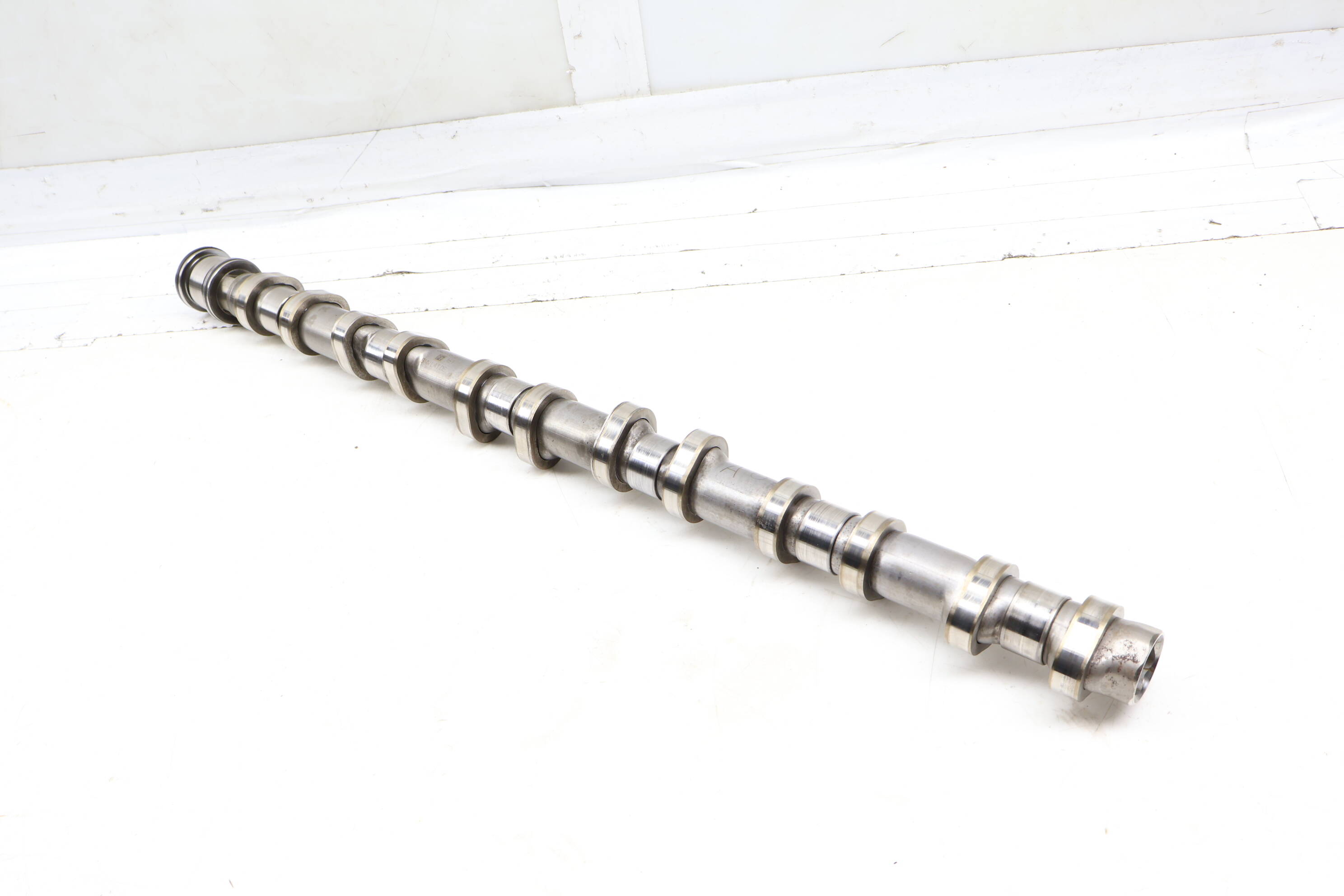 Exhaust Cam / Camshaft 11317576161