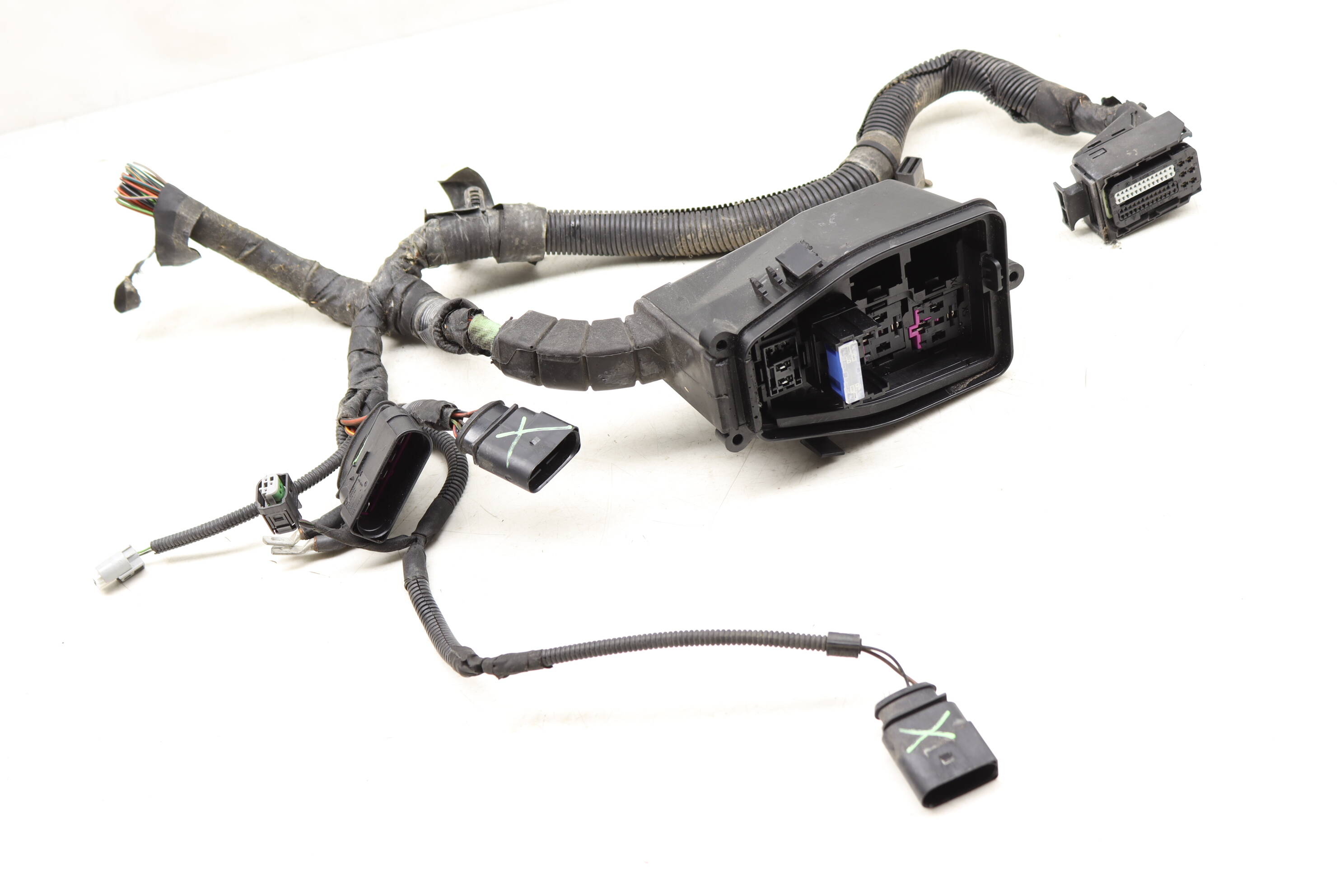 Fuse Holder / Relay Plate 97061044500