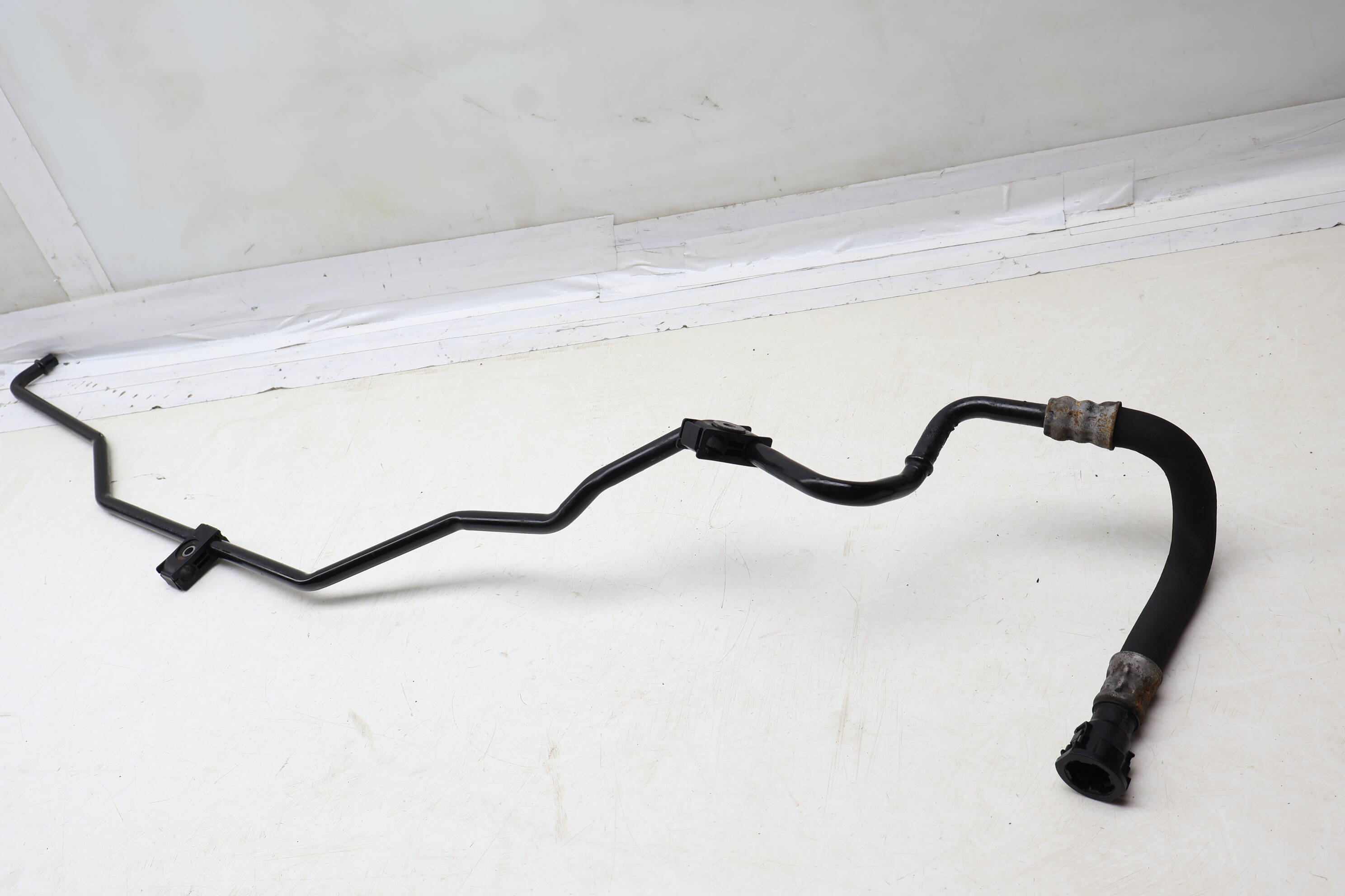 Transmission Oil Cooler Line / Pipe (Inlet) 17227572711