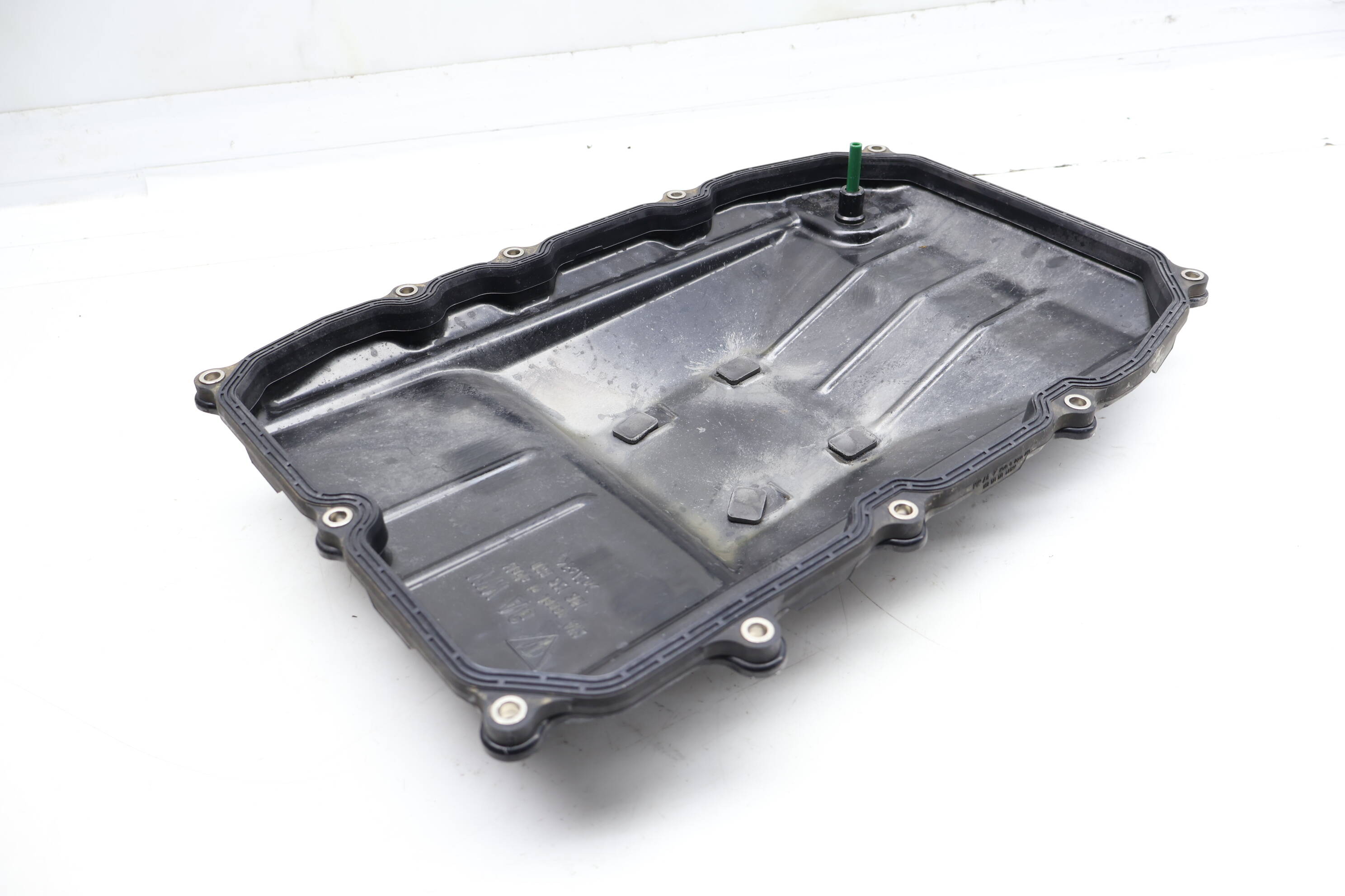 Transmission Oil Pan / Sump 0C8321361 95832136100