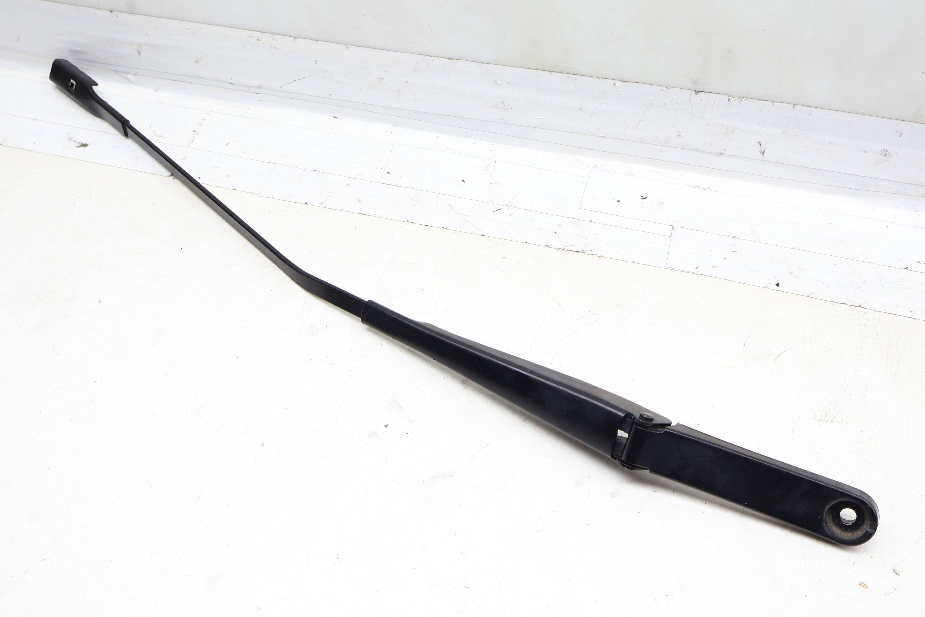 Windshield Wiper Arm 8W1955408