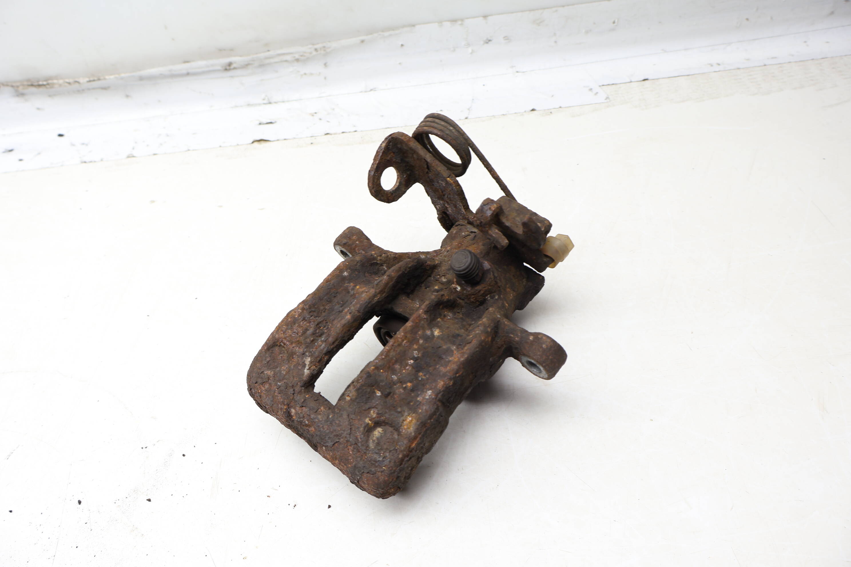 Brake Caliper 8D0615424B