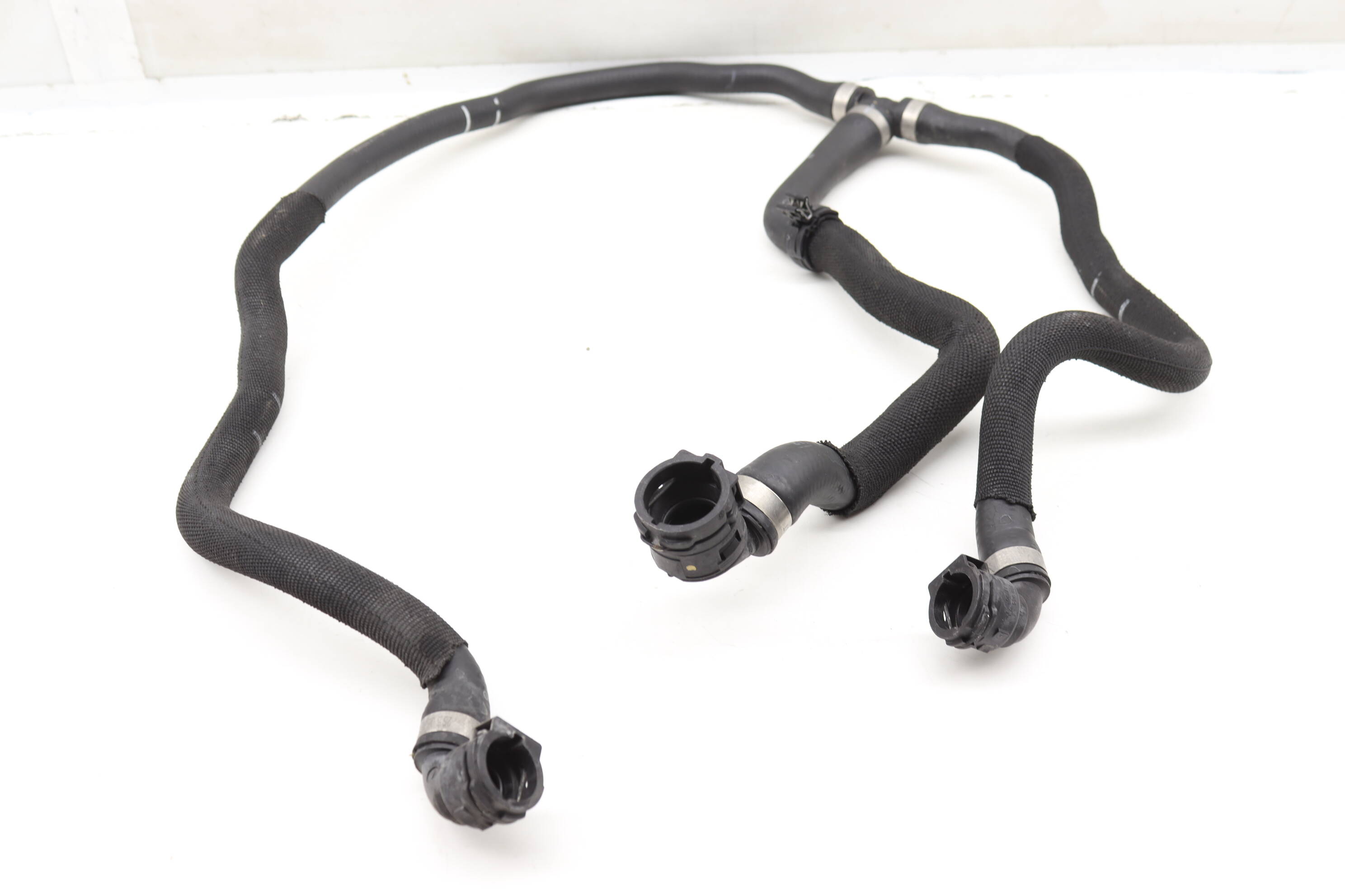 Radiator&#x20;Coolant&#x20;Hose&#x20;&#x2F;&#x20;Line&#x20;&#x28;Upper&#x29;&#x20;17128602863