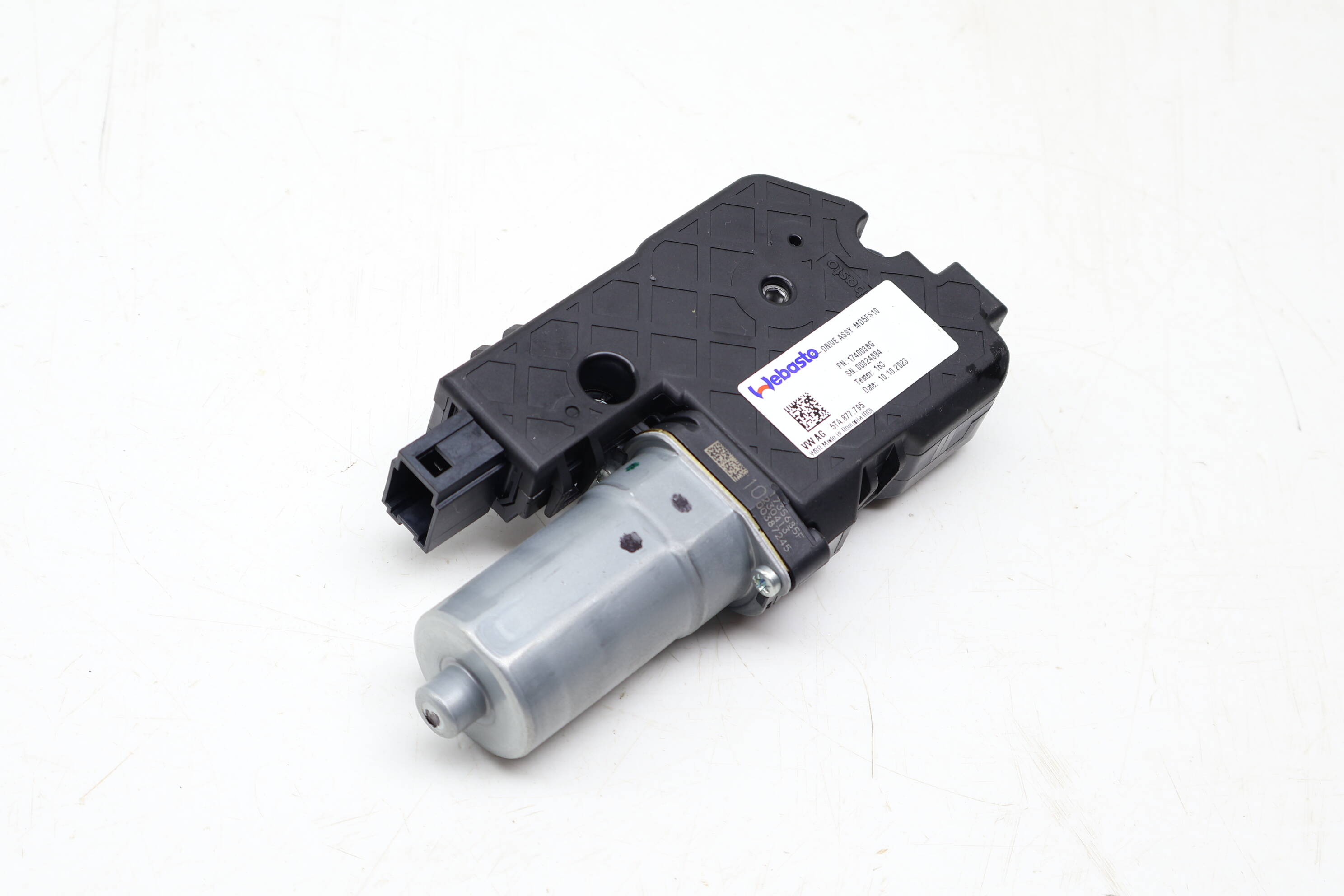 Sunroof / Sun Roof Motor 5TA877795