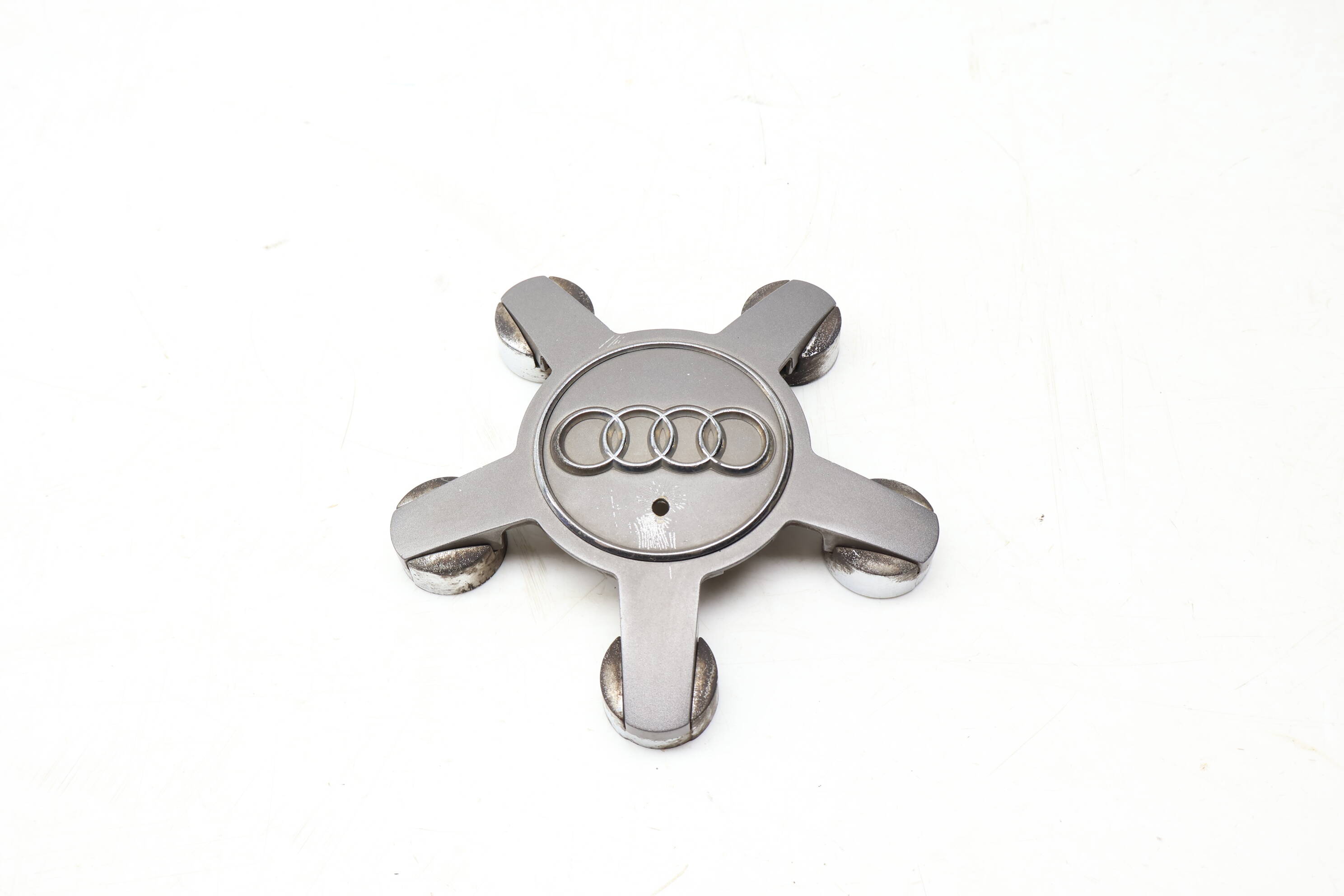 Wheel Center Cap 4F0601165N