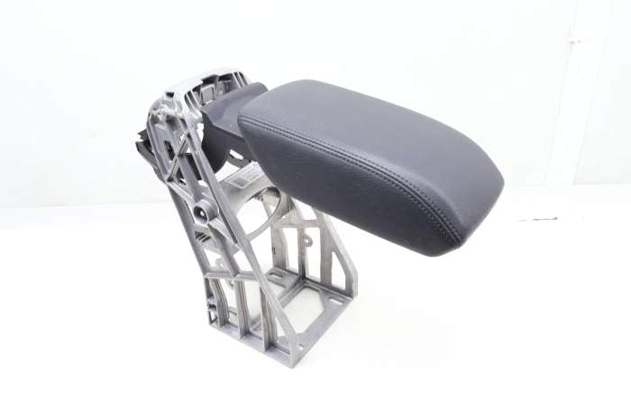 Center Armrest / Arm Rest W/ Bracket 8U0864207N main product photo