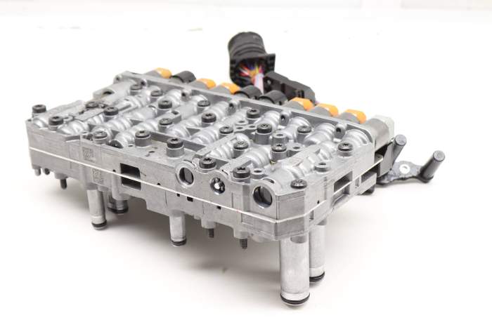 Land Rover Transmission Valve Body / Mechatronic LR086164