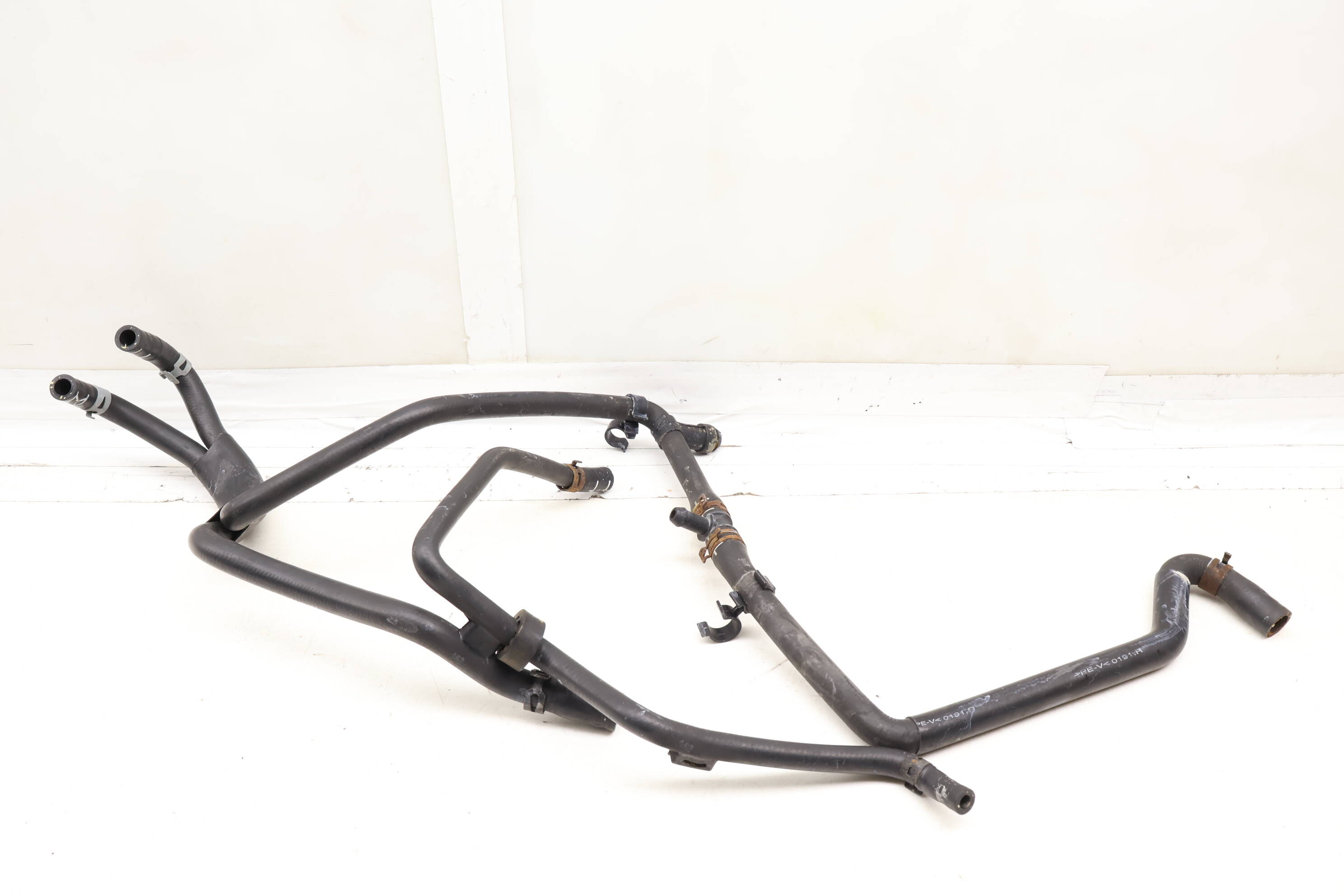 Coolant Hose / Line Set 7L8122096F