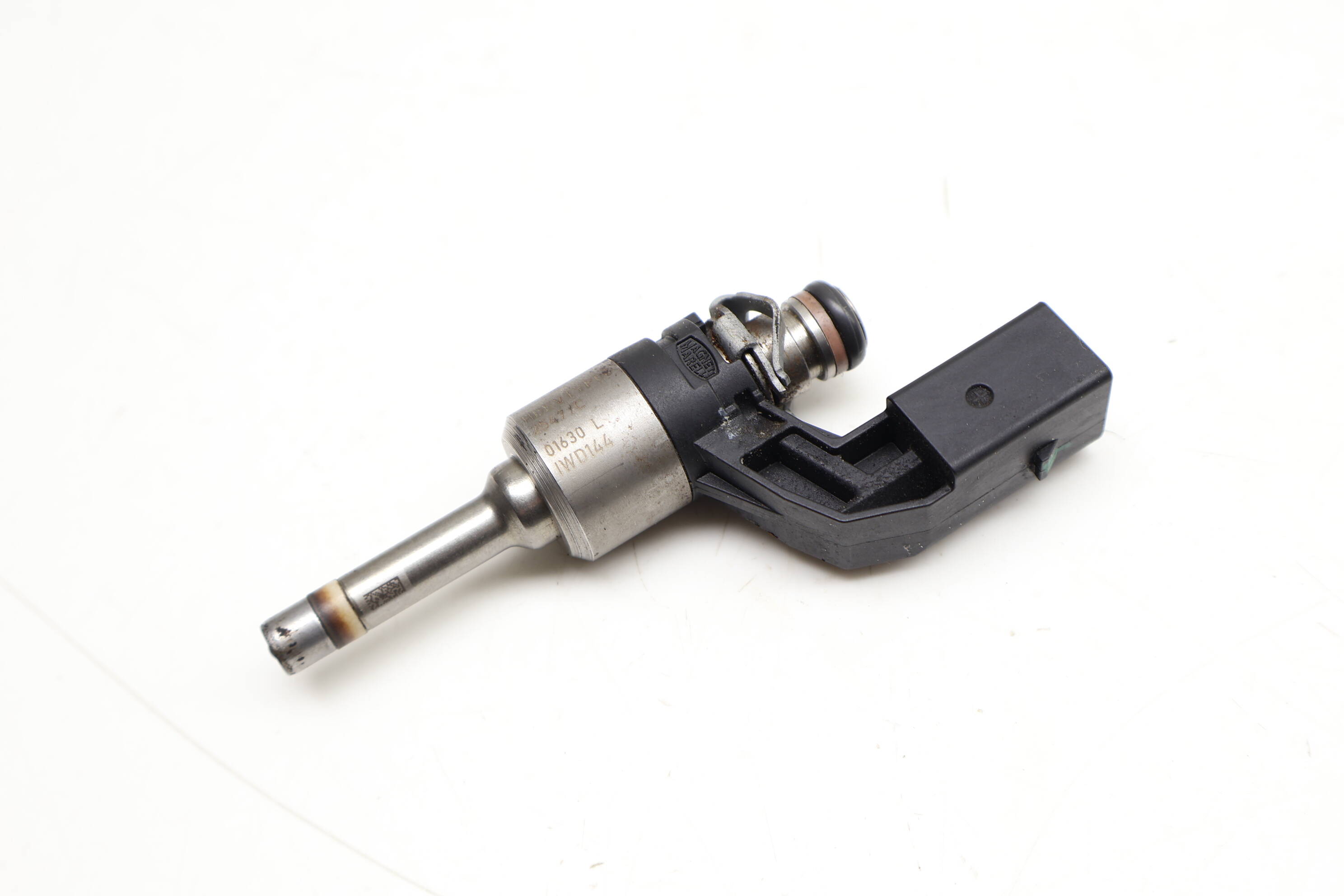 3.6L Lower Fuel Injector 03H906036E