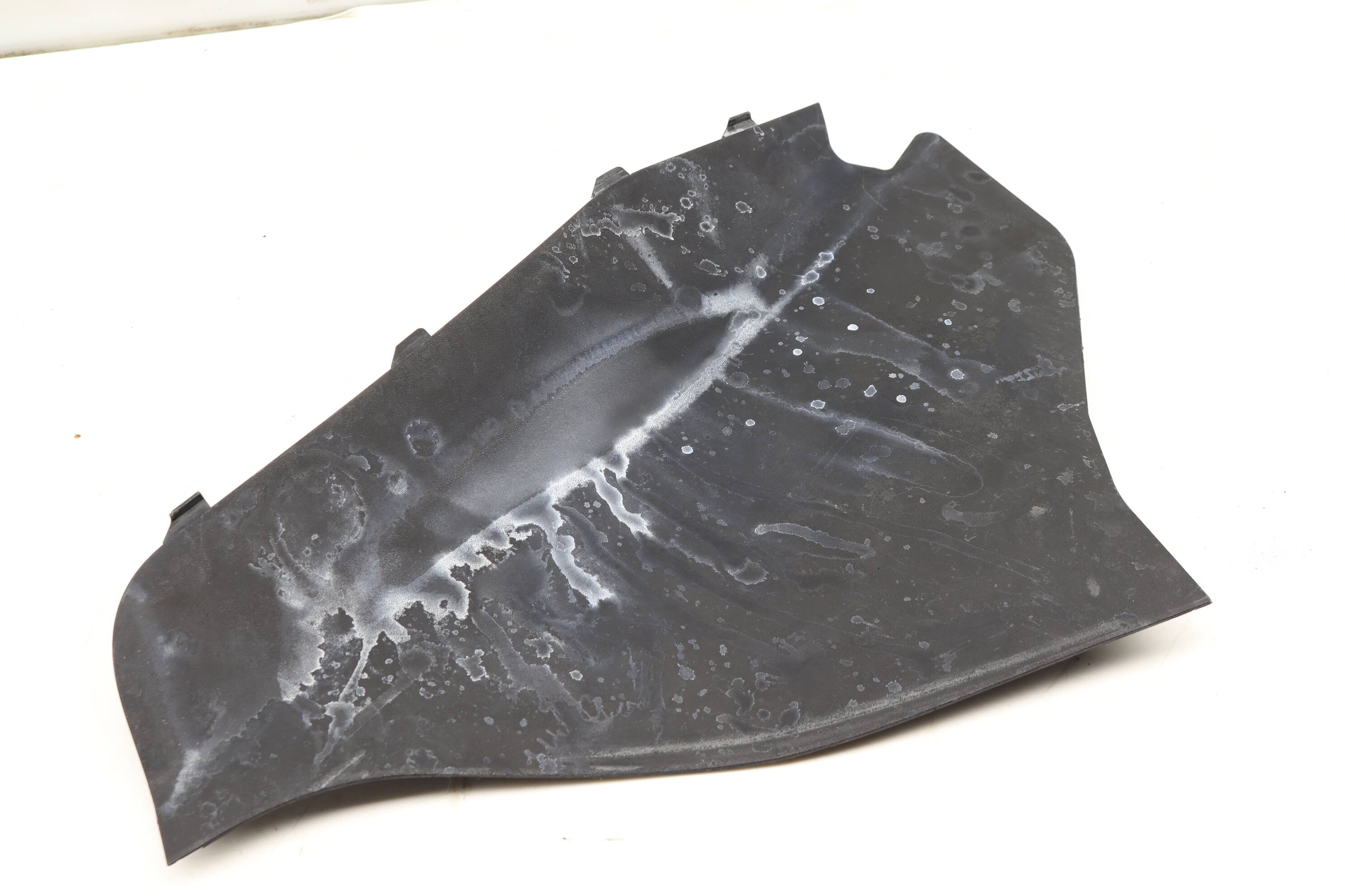 Windshield Cowl Cover / Panel 7P5819175B 95857272902