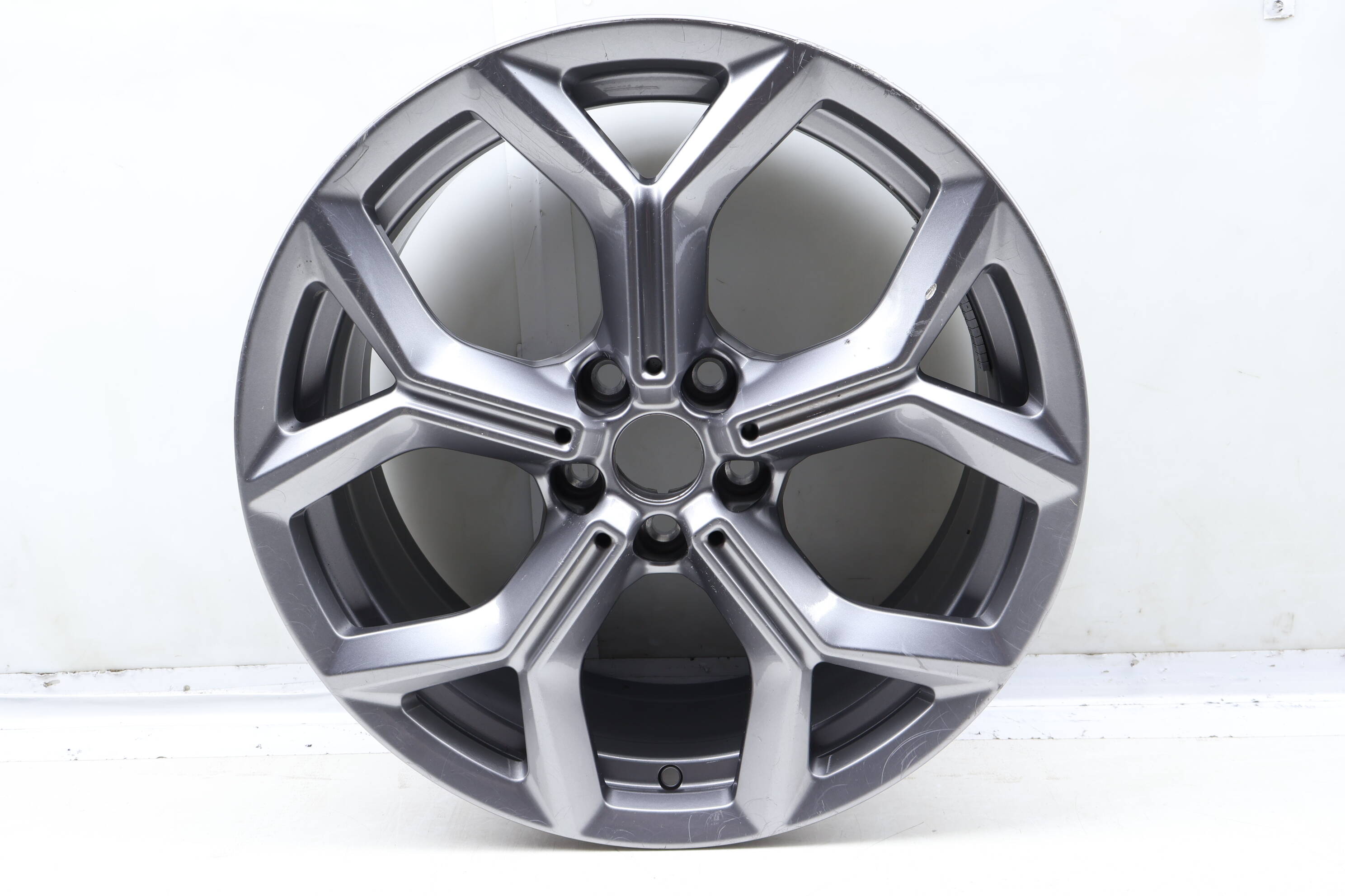 19" Inch Alloy Rim / Wheel 36116877327