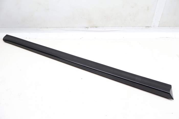 Lower Door Molding / Trim 8E0853959A main product photo