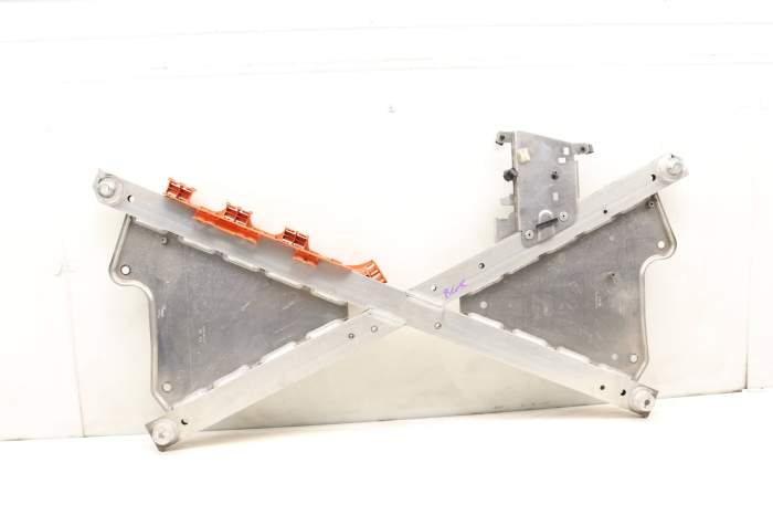 Subframe Axle Support Bracket 39206852678 main product photo