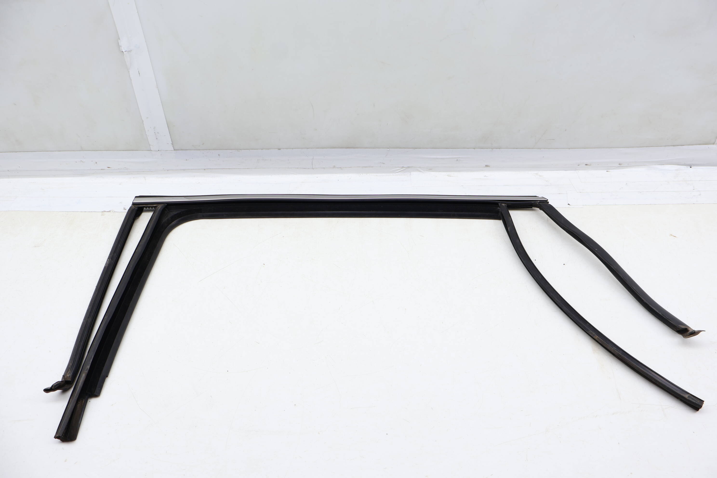 Door Window Glass Channel / Seal 3CM839431