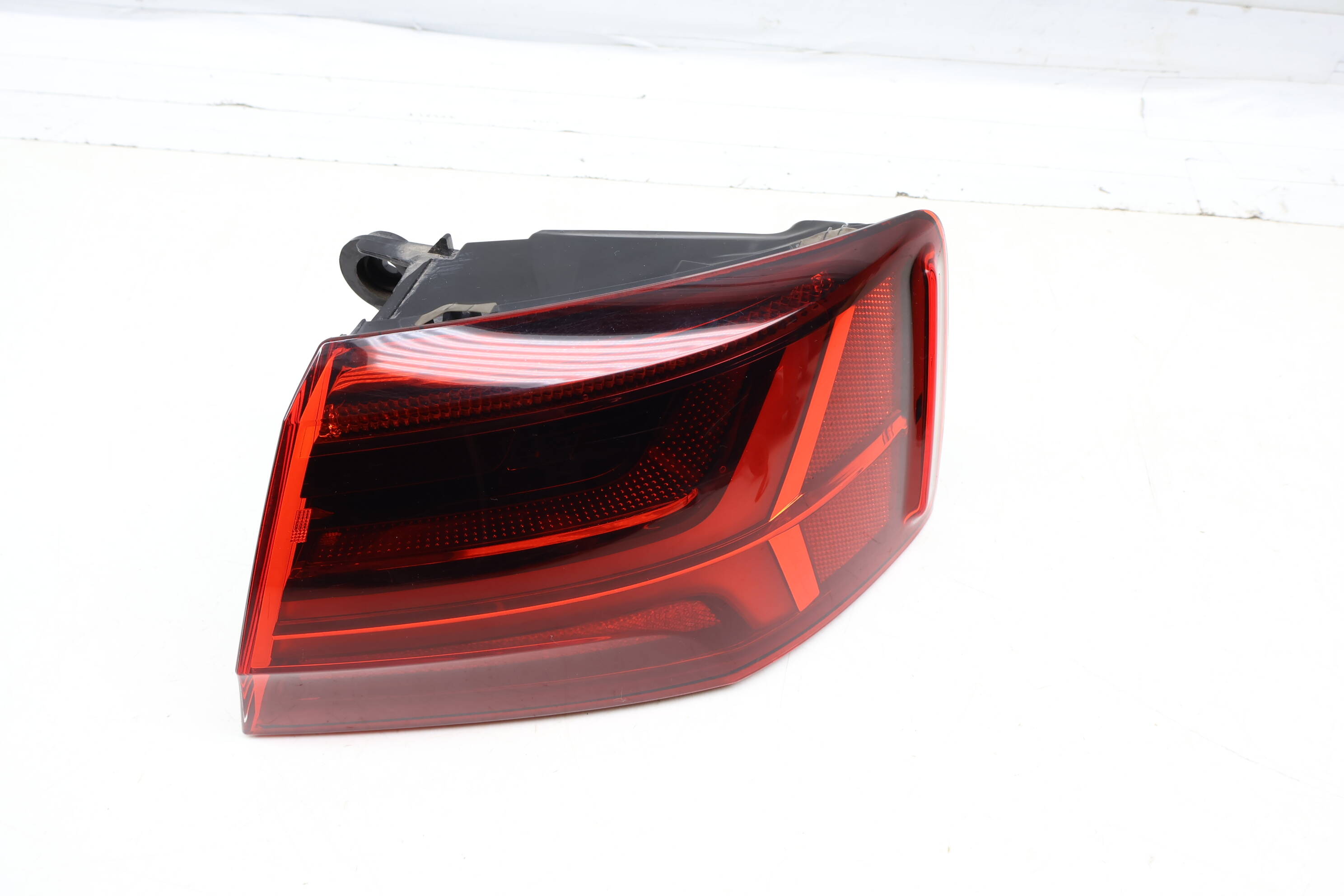 Outer Led Tail Light / Lamp 4G5945096D