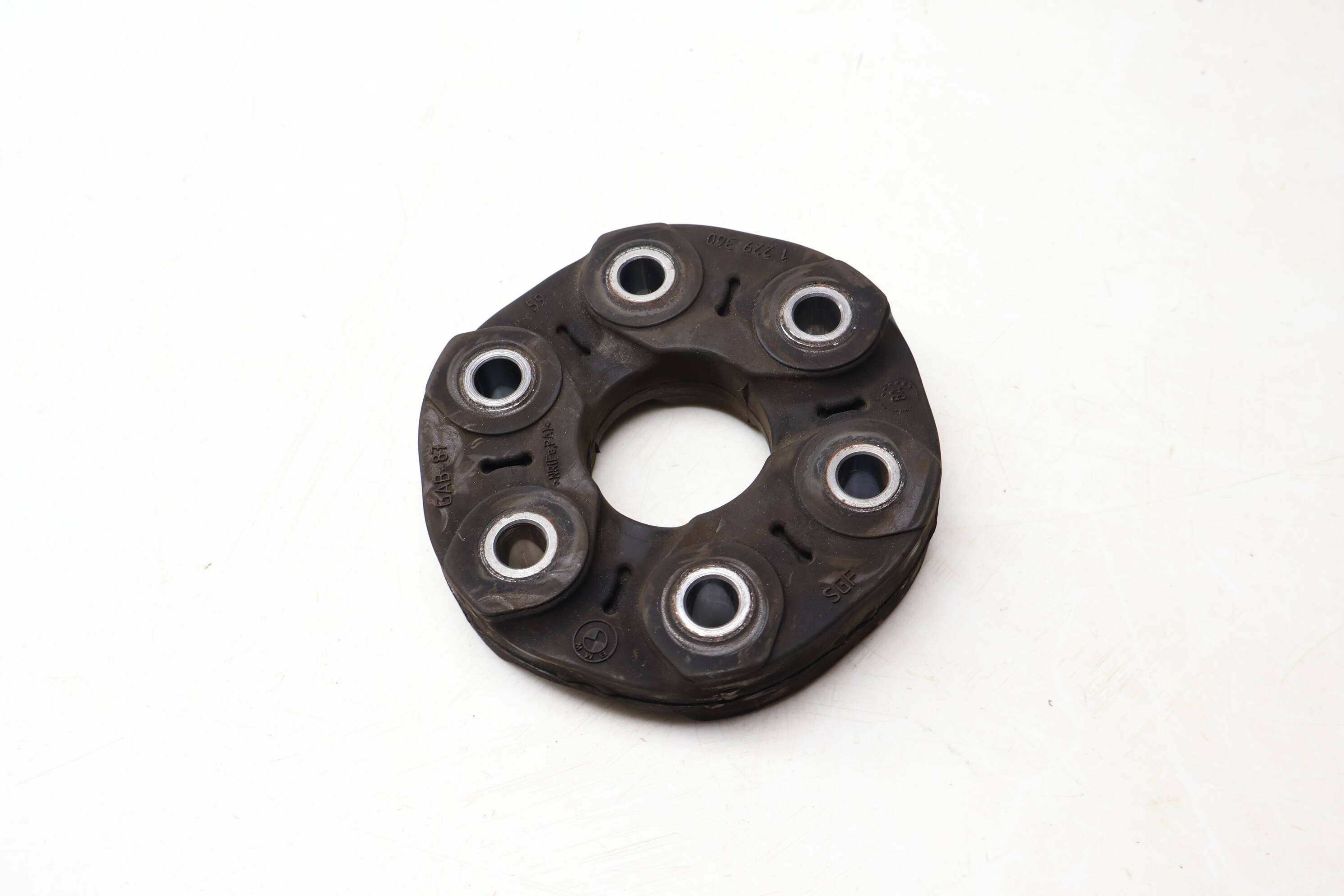 Driveshaft Rubber Mount / Disc 26111229360