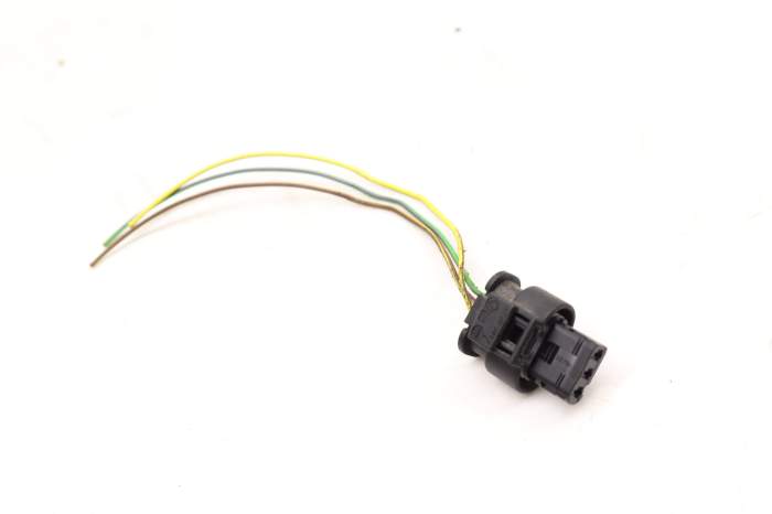 Pdc Park Assist Sensor Wiring Connector / Pigtail (3-Pin) 6934315 main product photo