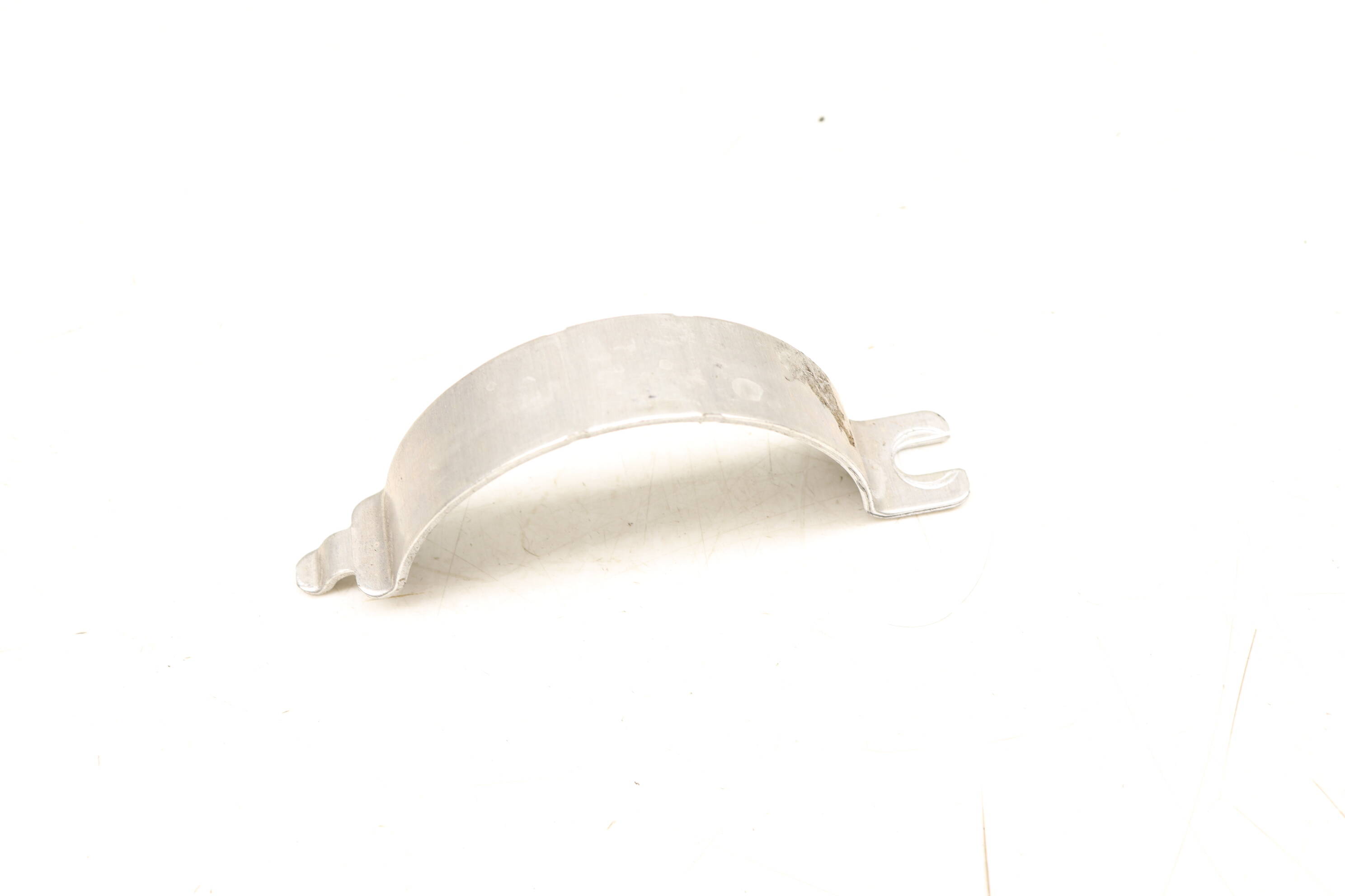Coolant / Water Pump Clamp 9J1965558