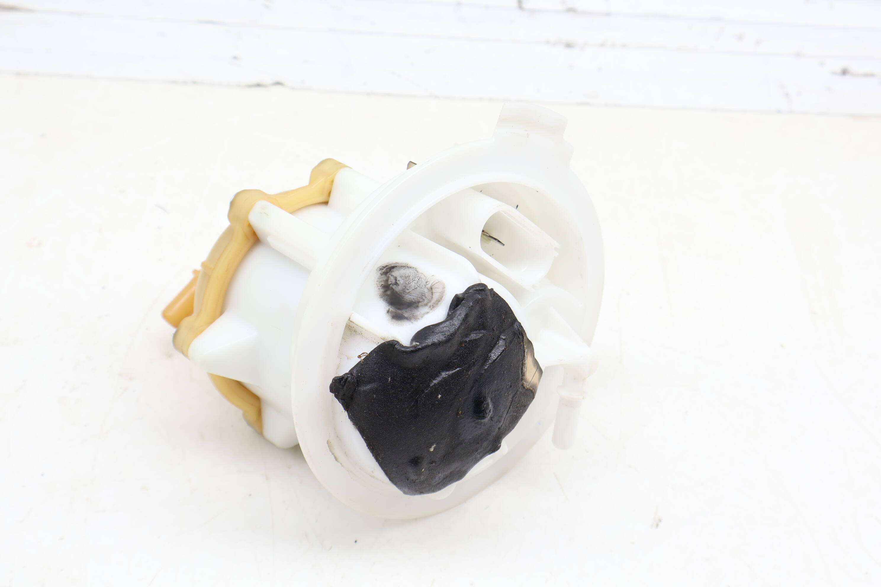 Fuel Filter / Flange 7L8919679