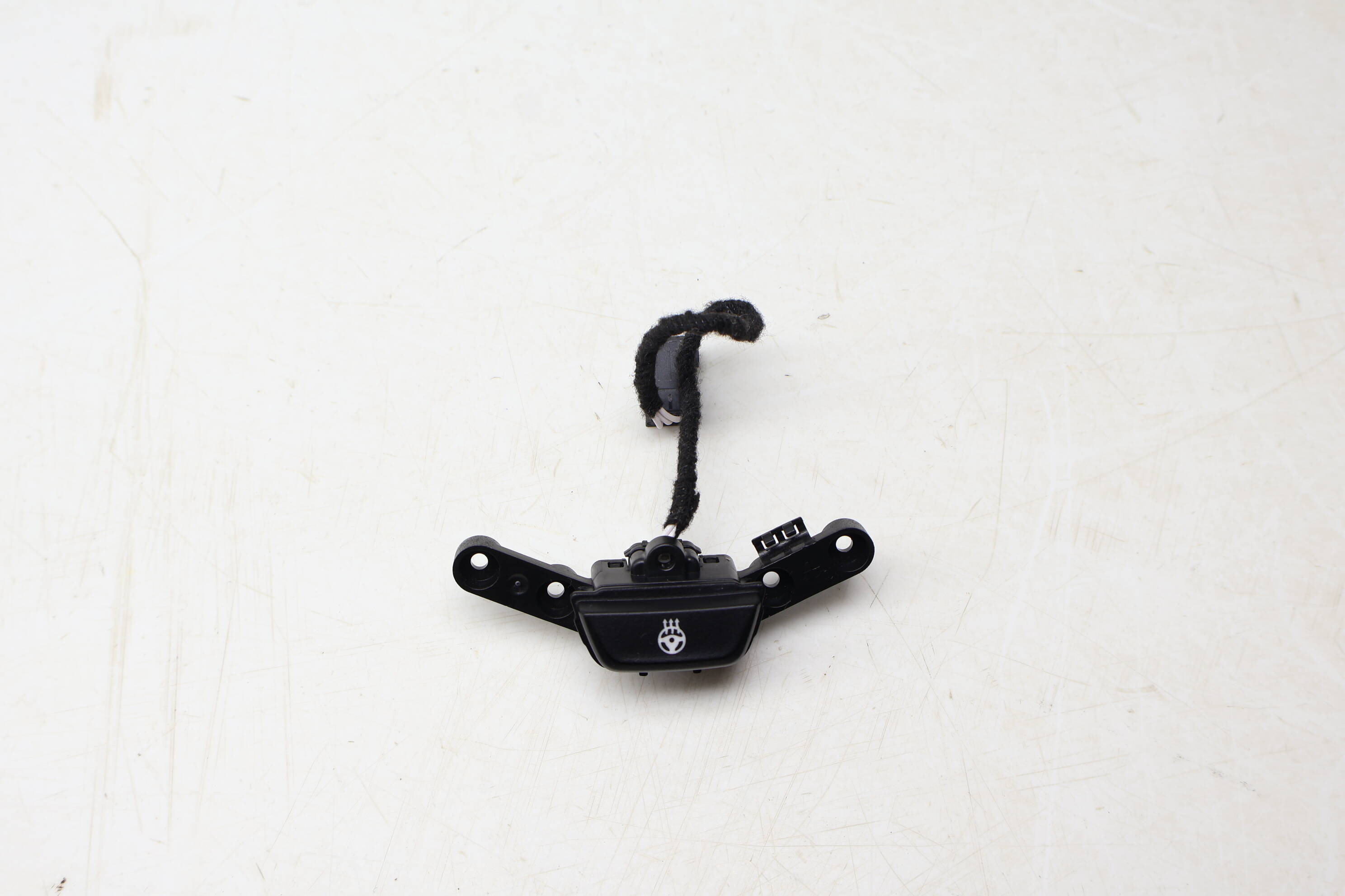 Heated Steering Wheel Button / Switch 61319383999