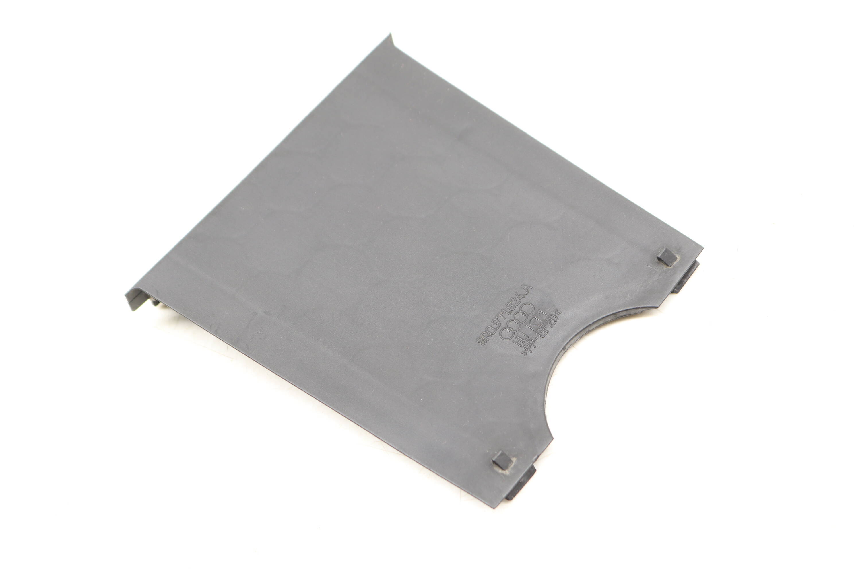 Firewall Water Box End Piece / Cover 8R0971824A