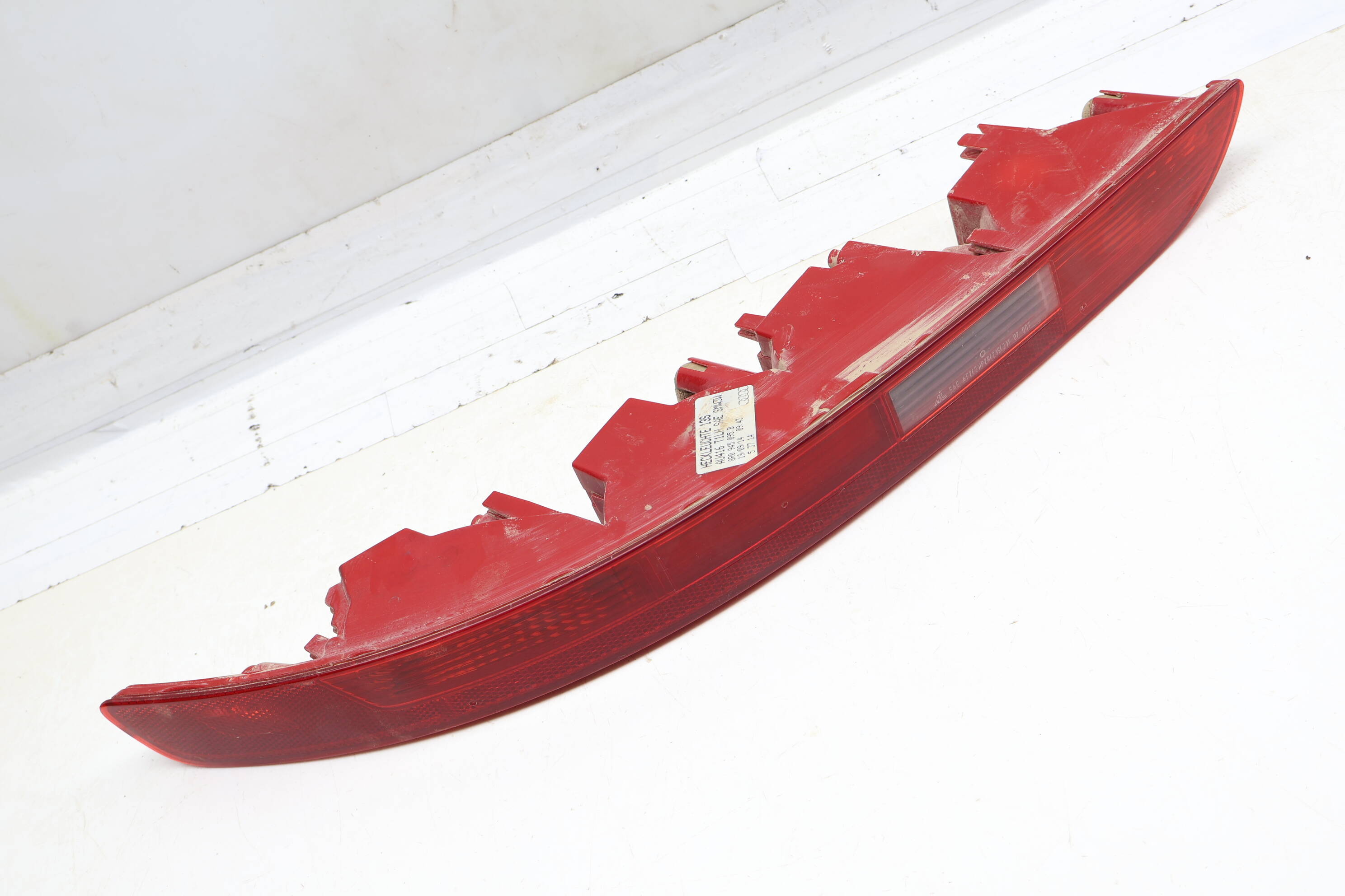 Lower Tail Light / Lamp 8R0945095B