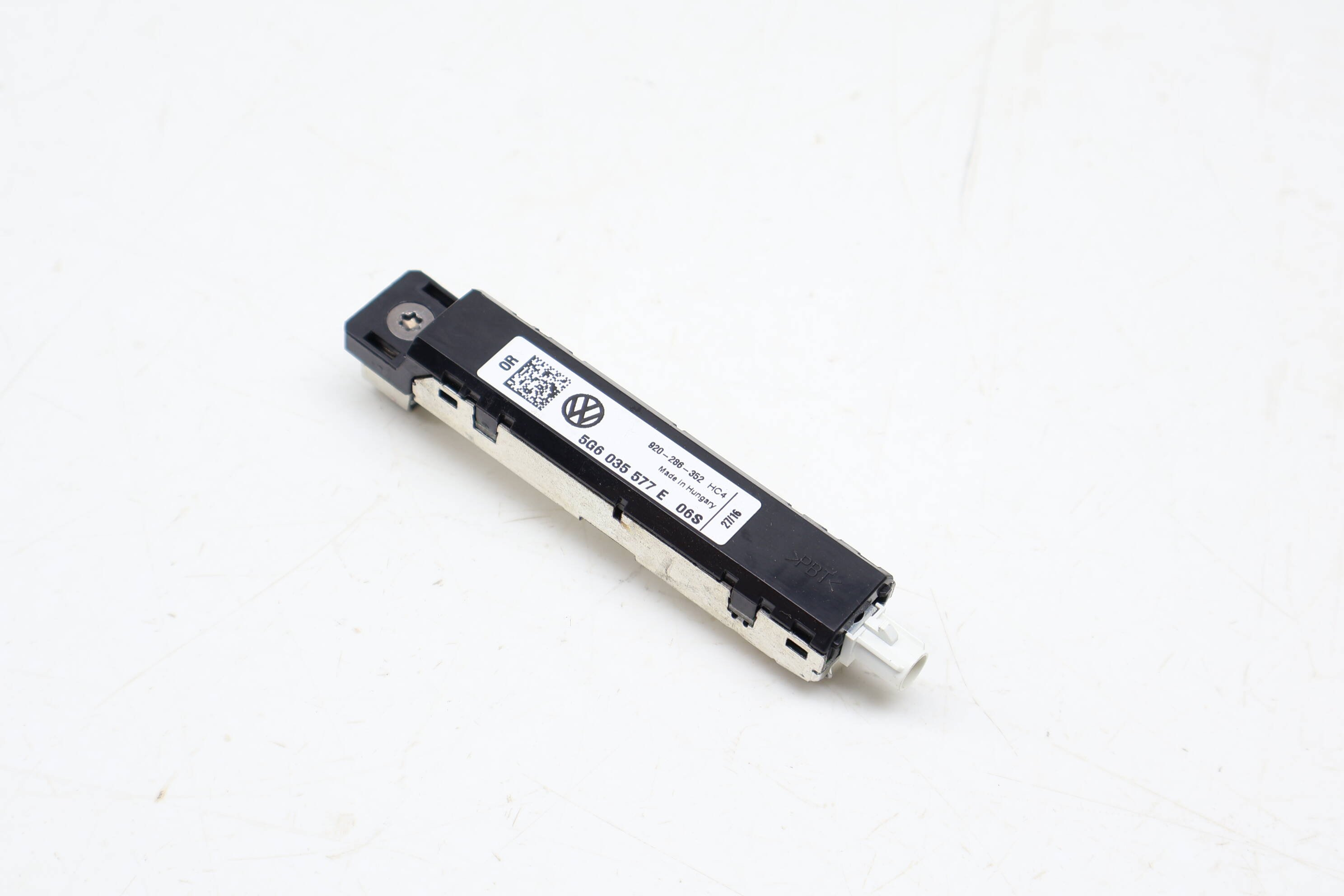 Upper Antenna Booster (Am/Fm) 5G6035577E